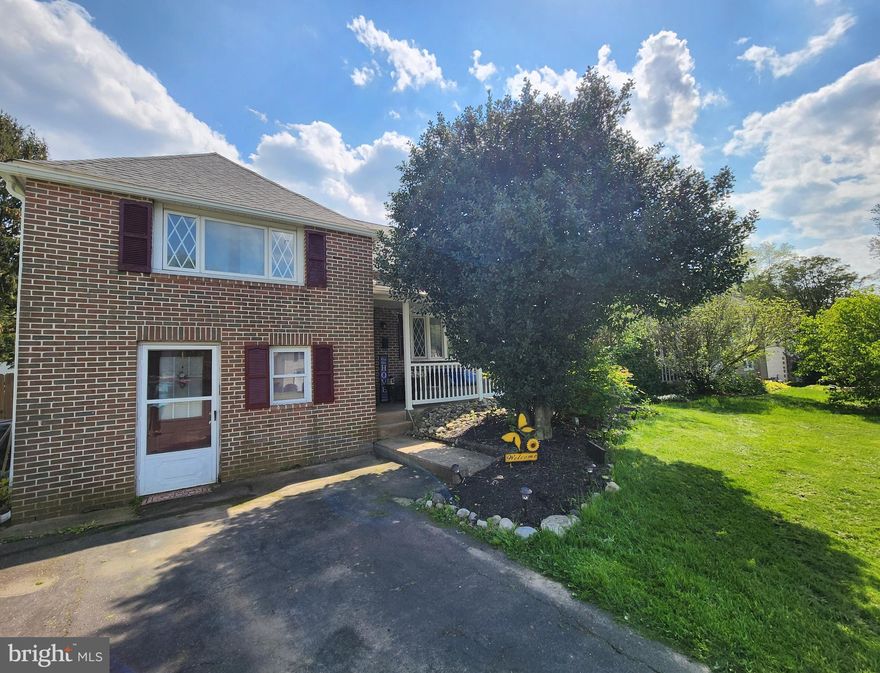 Welcome to 2536 Rosewood Ave! Nestled on a quiet street in Abington close to parks, shopping, and Public Transportation this gem is waiting for you!  As you enter you will find a naturally bright living room offering a pellet fireplace flowing into the kitchen offering granite countertops and a breakfast bar. The formal dining room features beautiful hardwood flooring, leading to an added back room  complete with two skylights  and plenty of space for movie nights, entertaining, or unplug, unwind, and relax. Upstairs you will find two bedrooms and a Hall full bath. A few more steps lead to a spacious third bedroom. The lower level  offers a sizable space with a  powder room, a laundry room and  bonus room that could be a bedroom, an office, or a fitness room. The possibilities are endless! Outside you’ll find an inviting  front porch perfect for sipping your morning coffee and enjoying pleasant evenings. The spacious fenced rear yard boasts plenty of space for relaxing, entertaining, and spending time outdoors  with family and friends.
This is being sold as is. Some updating needed... New roof in 2021 and new hot water heater in 2022. 
 Do not miss this opportunity to make this “HOME” There is no place like it!