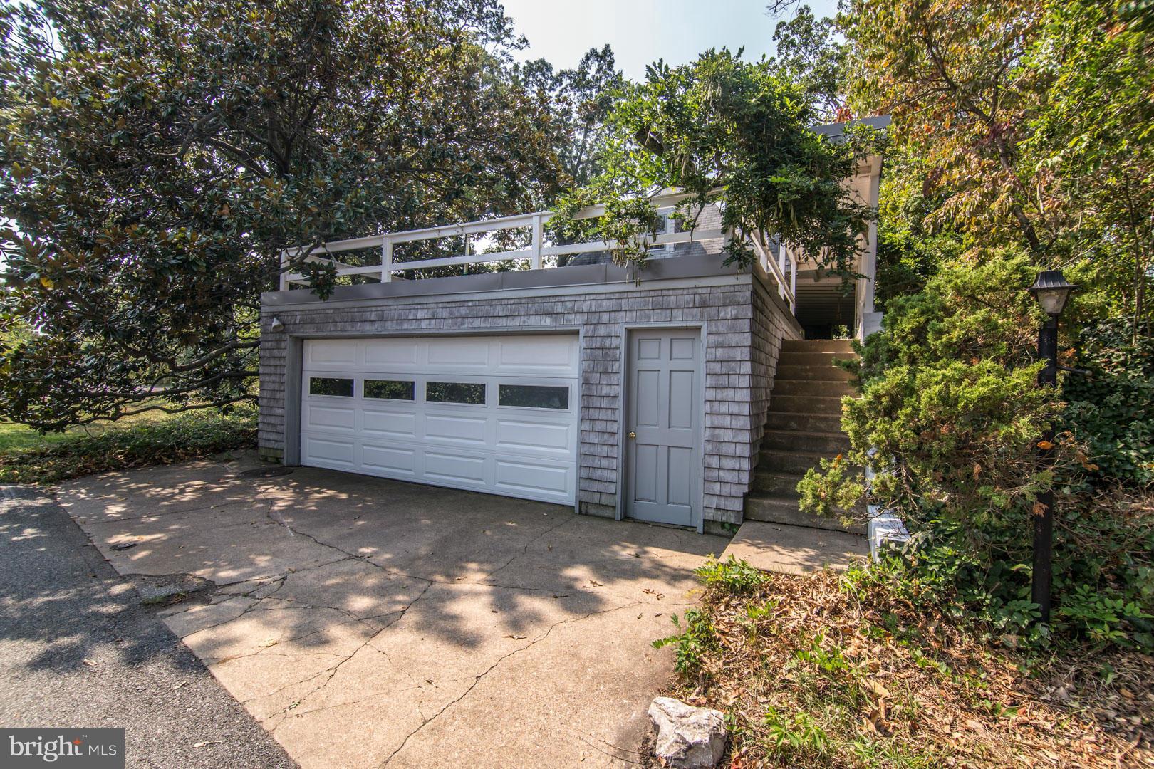 ANNAPOLIS ROADS - Residential