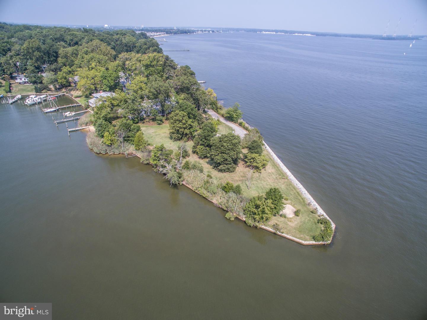 ANNAPOLIS ROADS - Residential