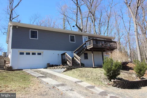 979 Gravel Pike, Schwenksville, PA MLS: PAMC2132992