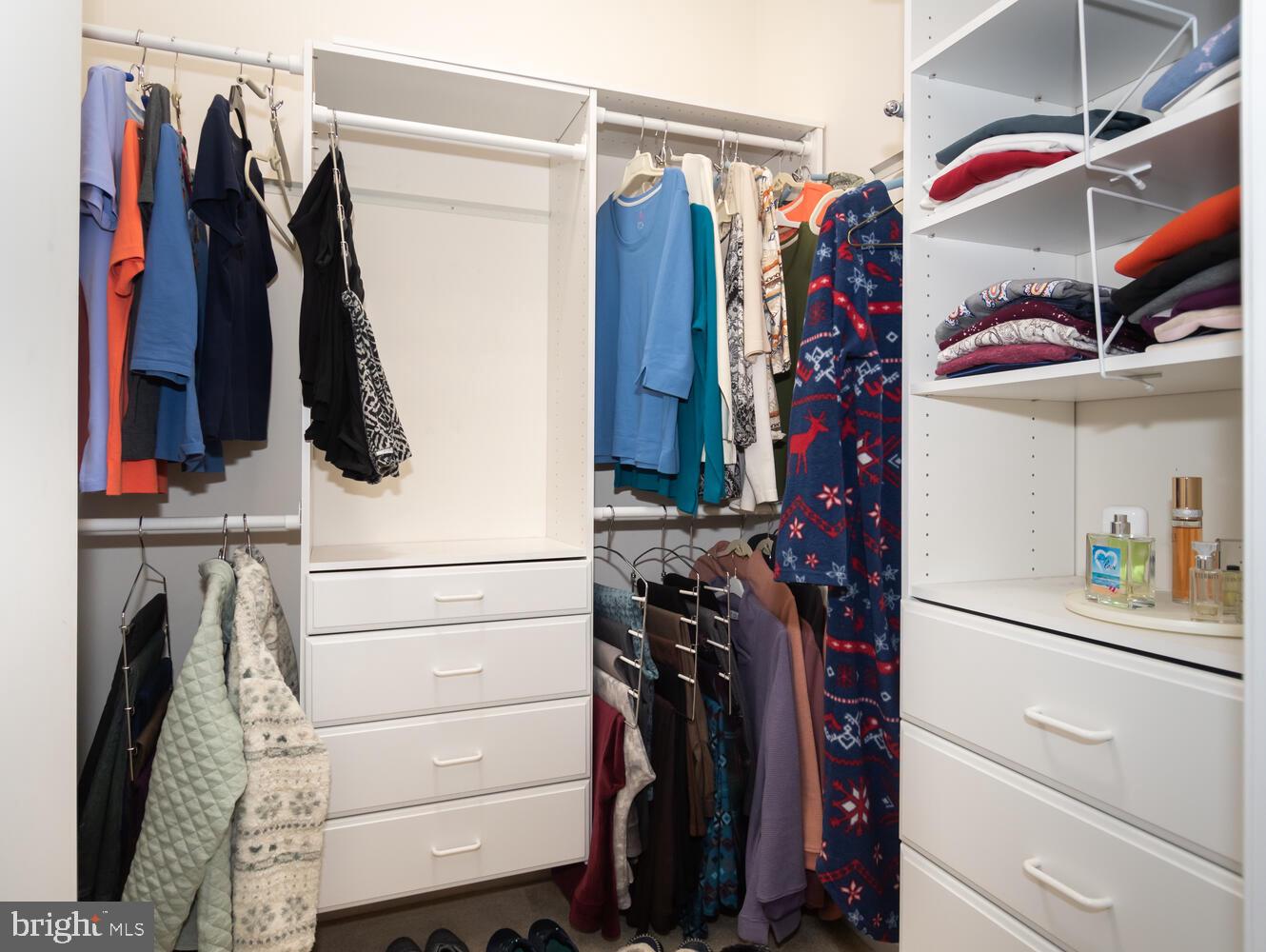 SYMPHONY VILLAGE AT CENTREVILLE - Residential