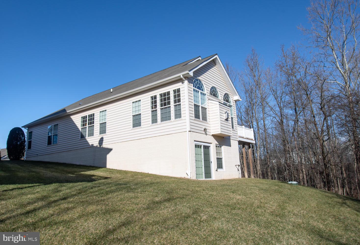 SYMPHONY VILLAGE AT CENTREVILLE - Residential