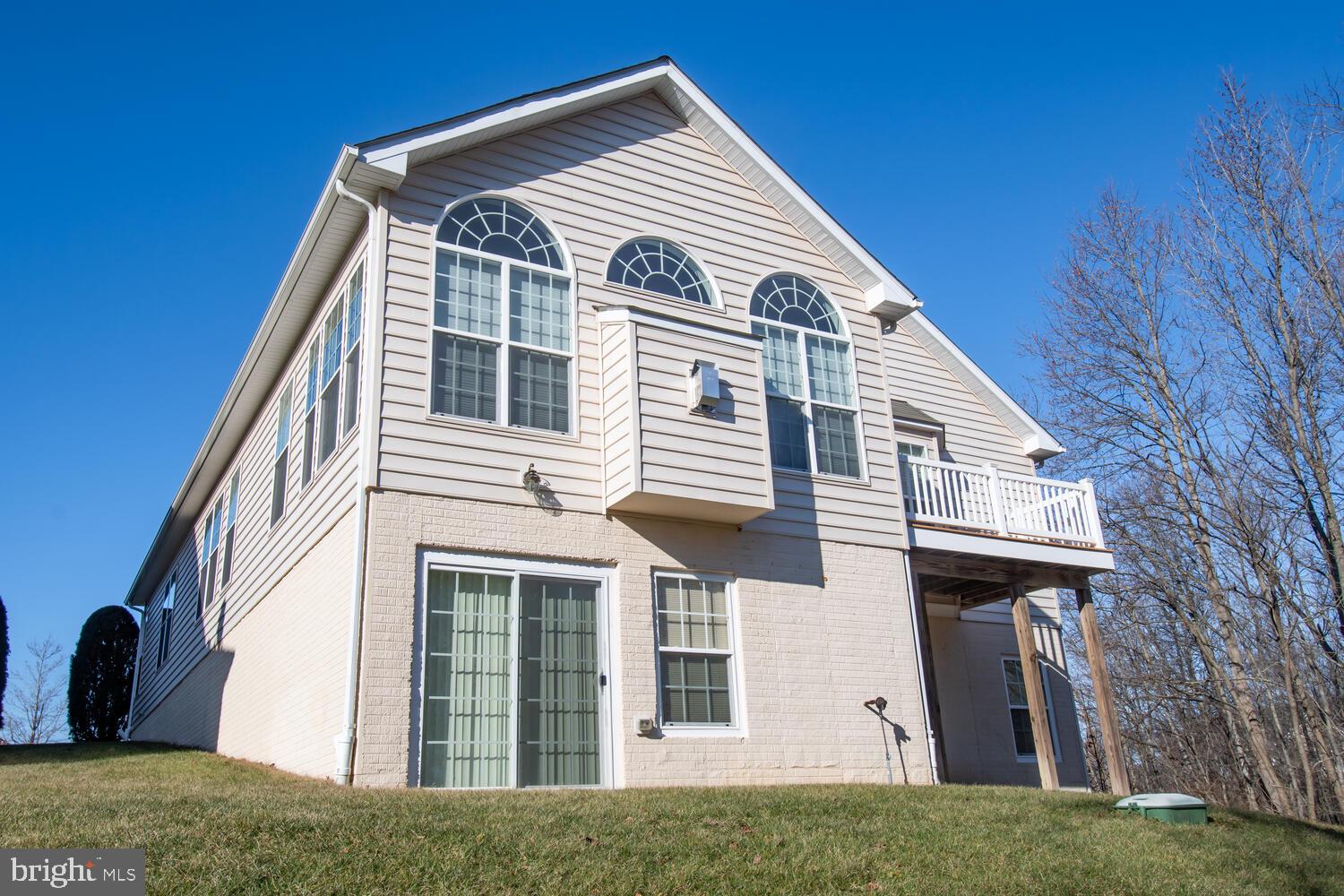 SYMPHONY VILLAGE AT CENTREVILLE - Residential