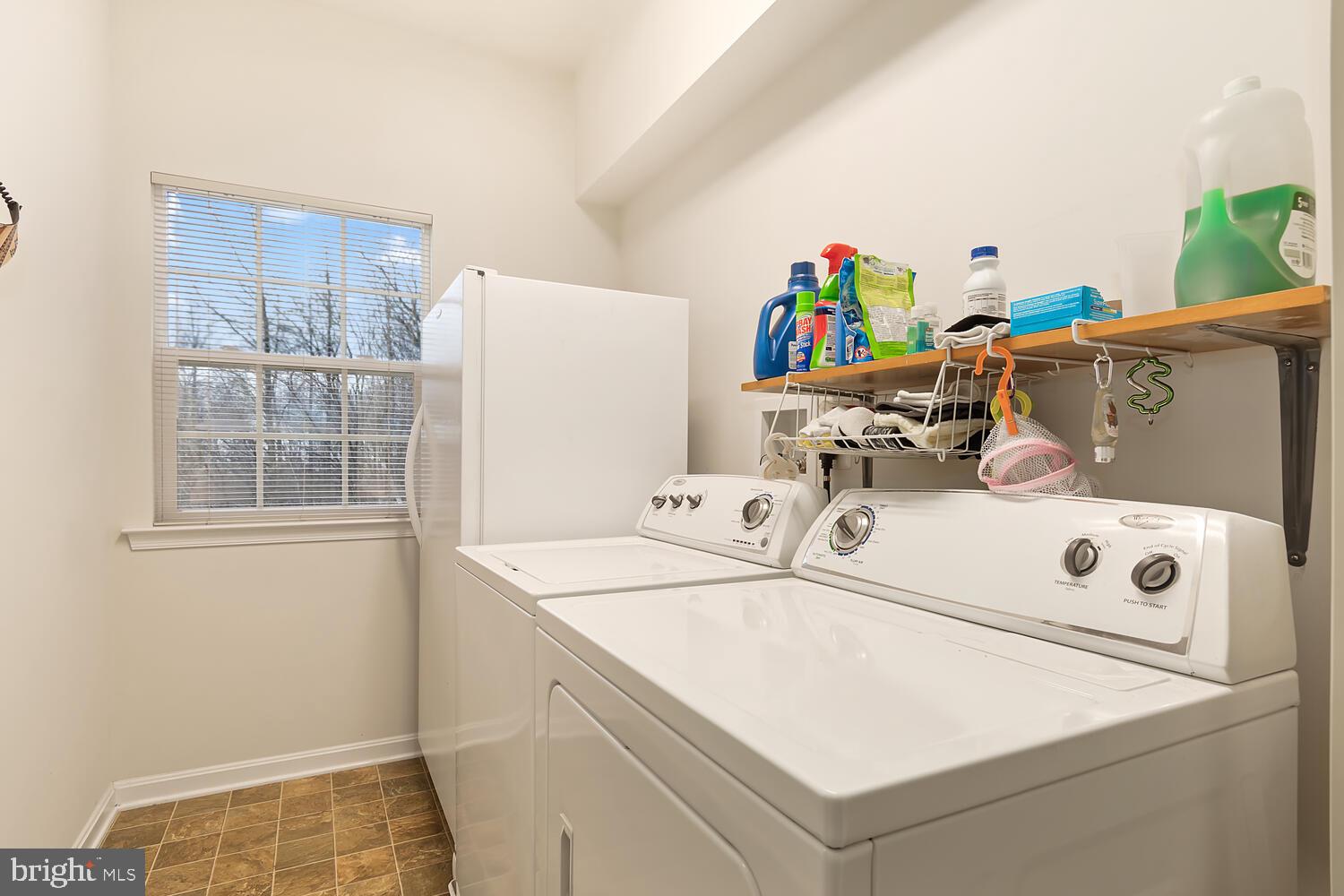 SYMPHONY VILLAGE AT CENTREVILLE - Residential