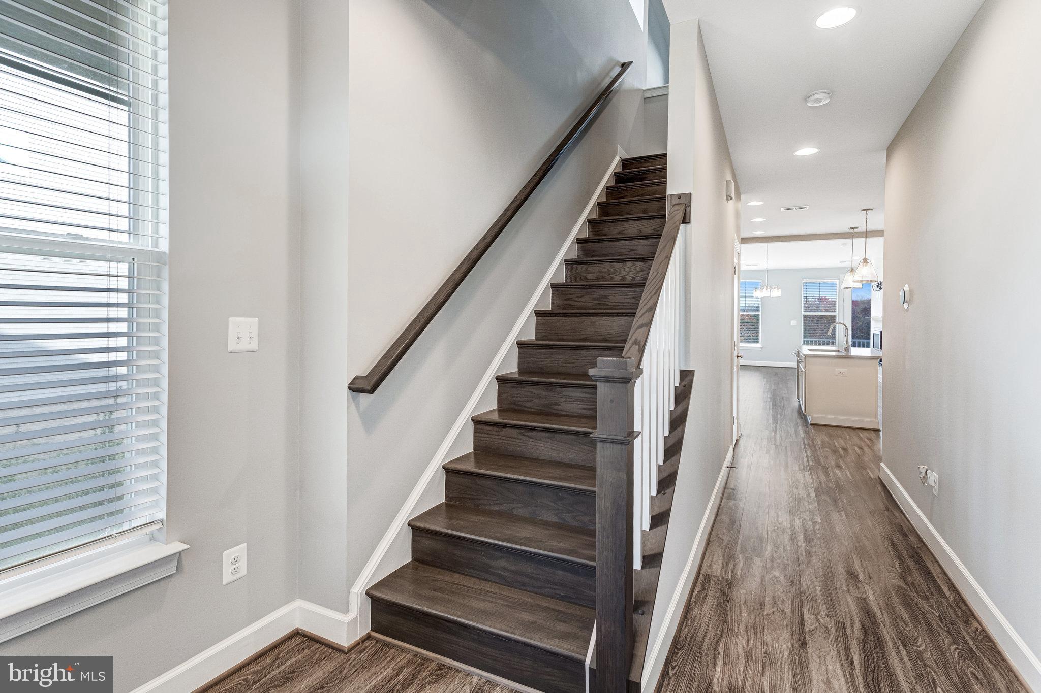 EMBREY MILL - Residential