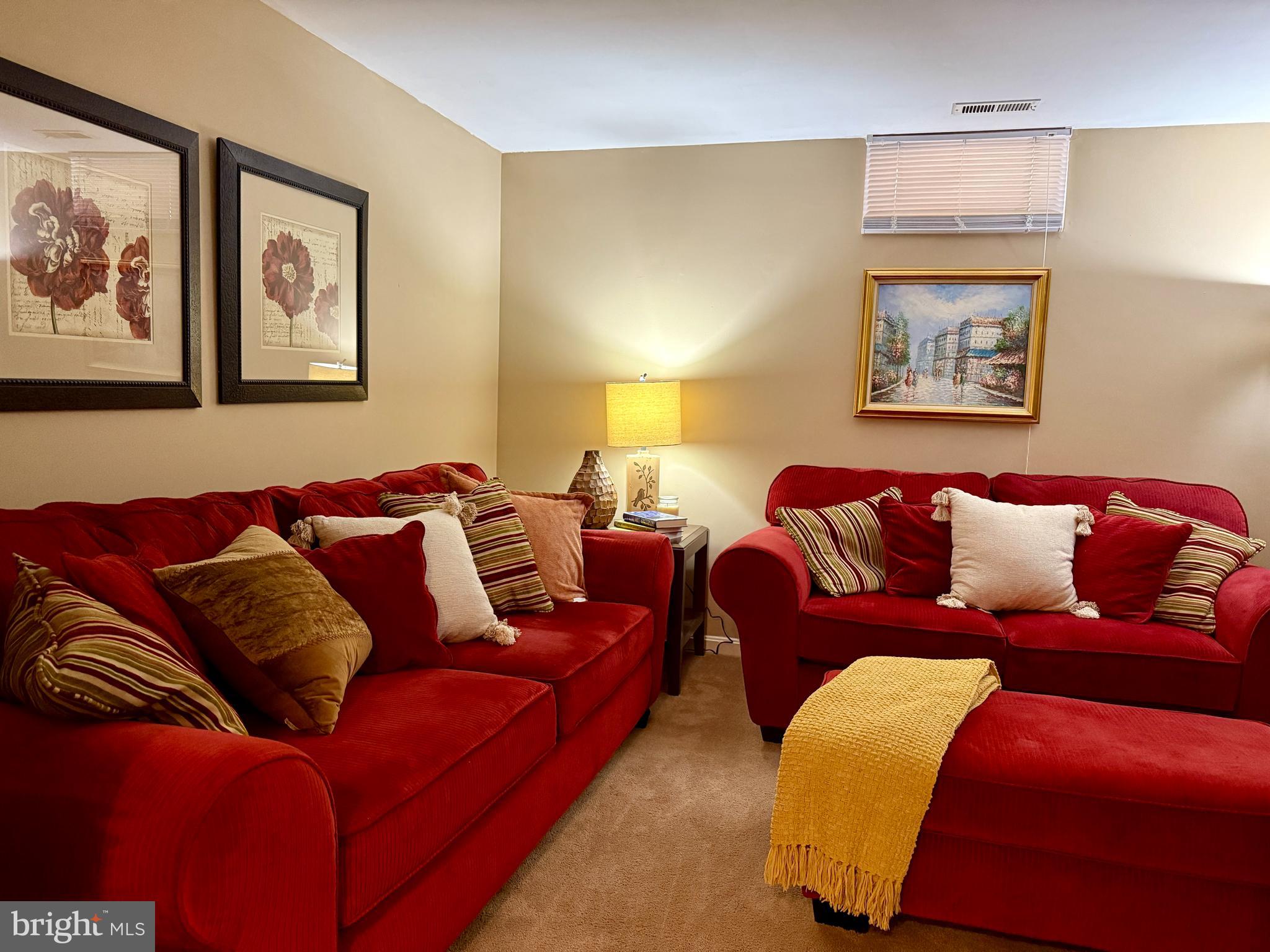 SEVEN OAKS - Residential