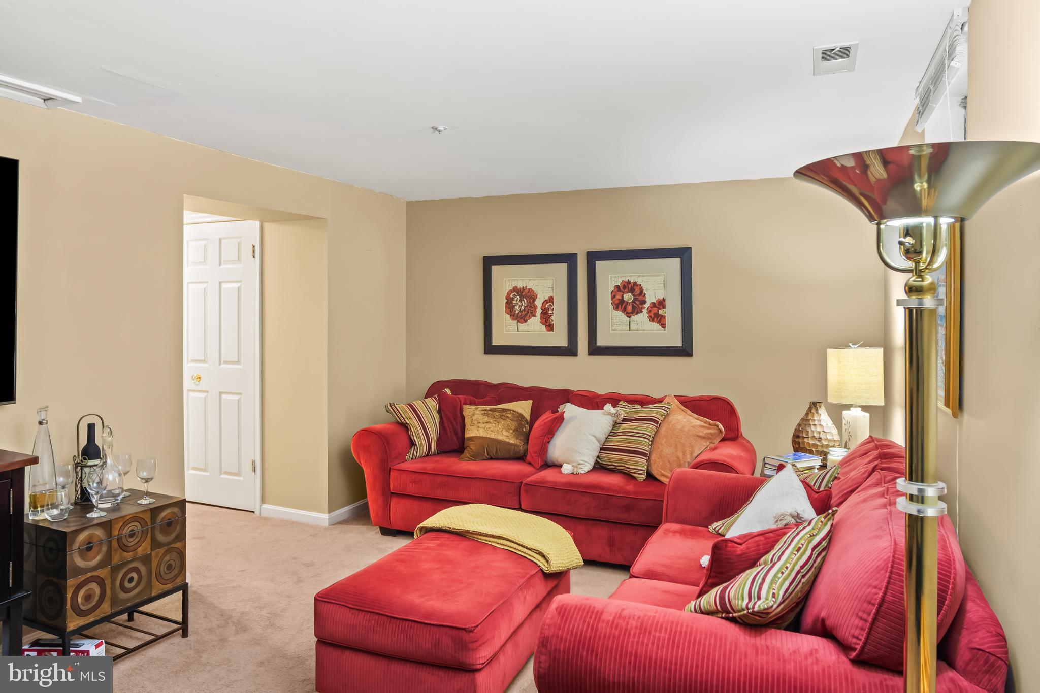 SEVEN OAKS - Residential