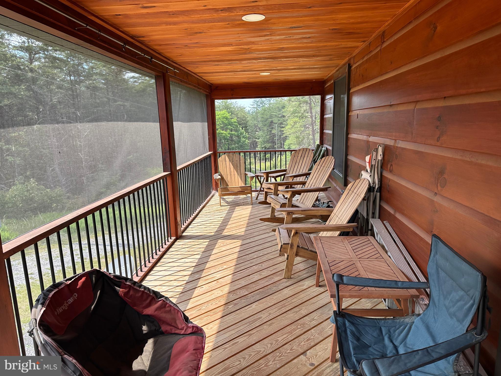 ASHTON WOODS - Residential