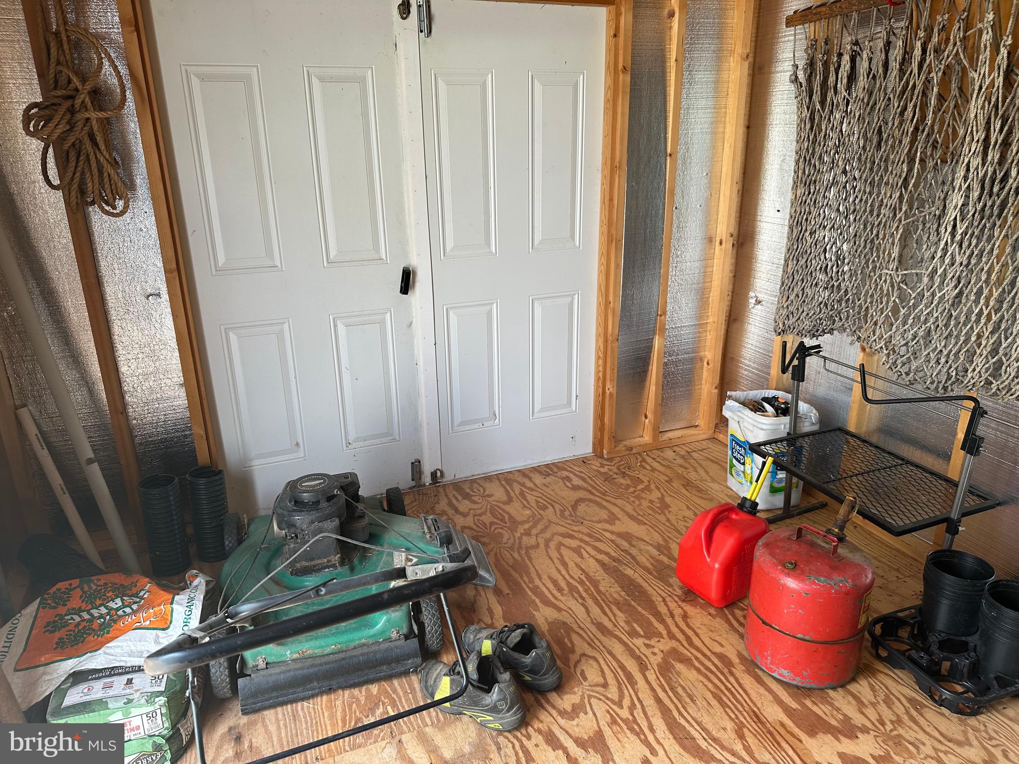 ASHTON WOODS - Residential