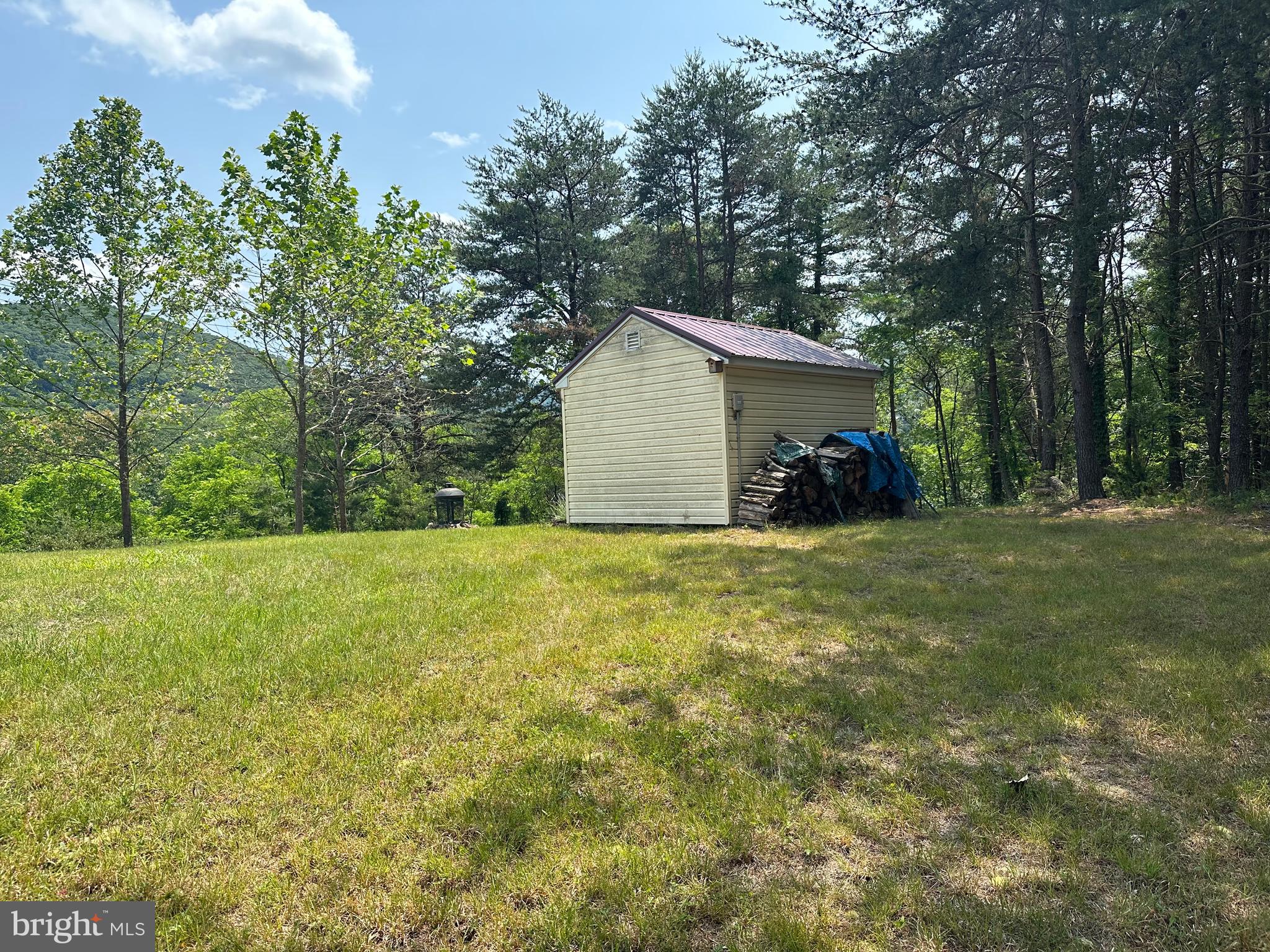 ASHTON WOODS - Residential