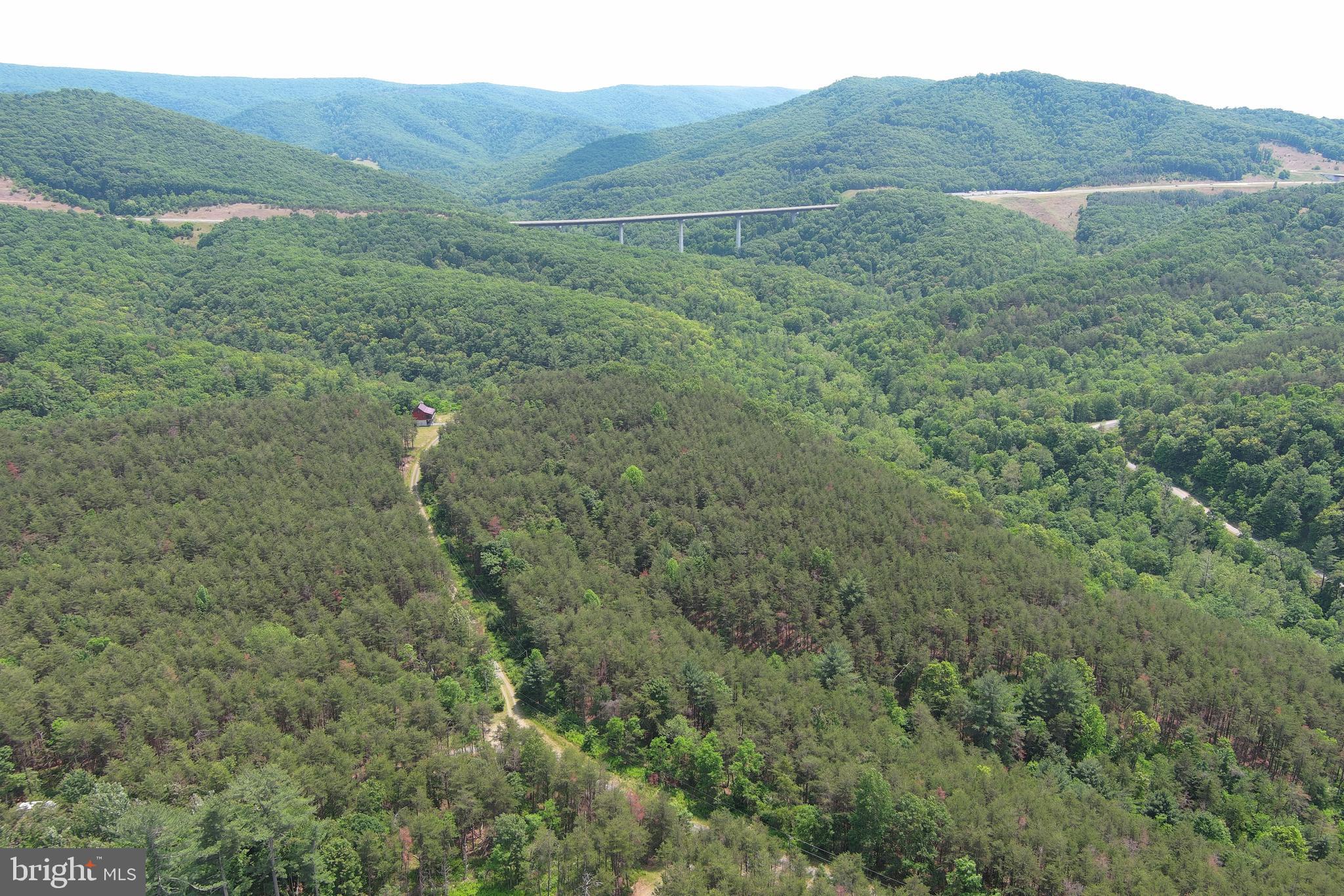 ASHTON WOODS - Residential