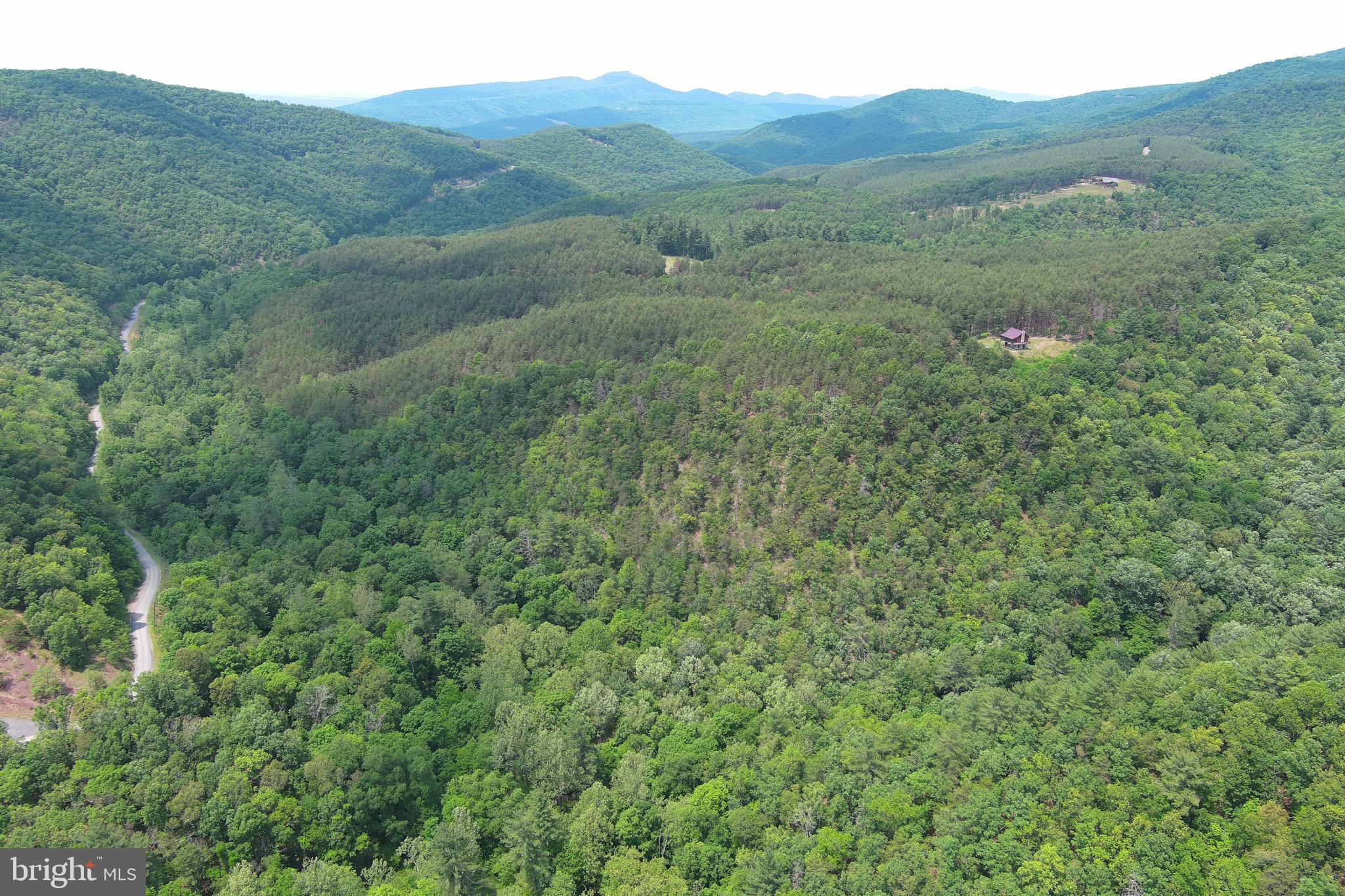 ASHTON WOODS - Residential