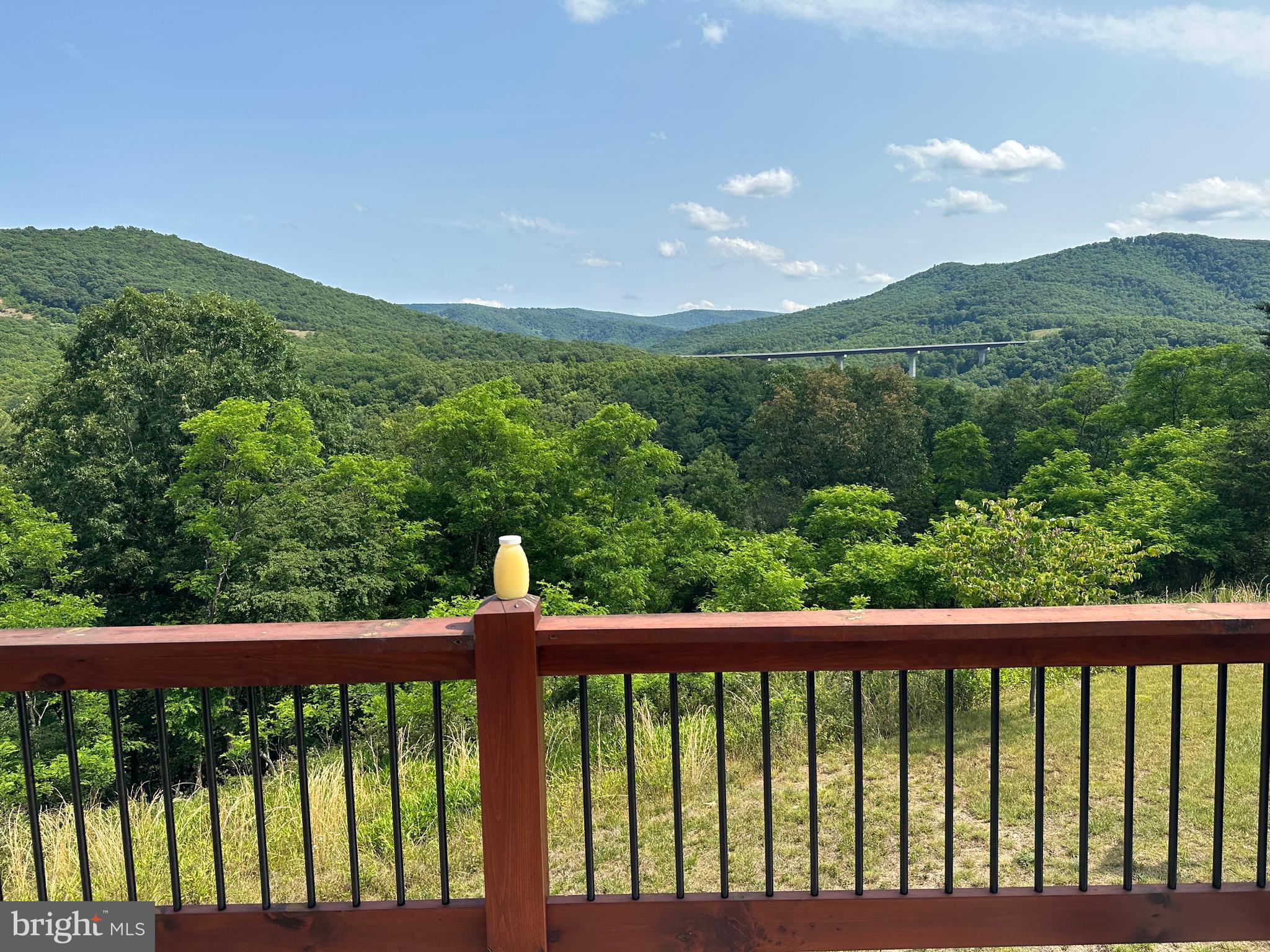 ASHTON WOODS - Residential