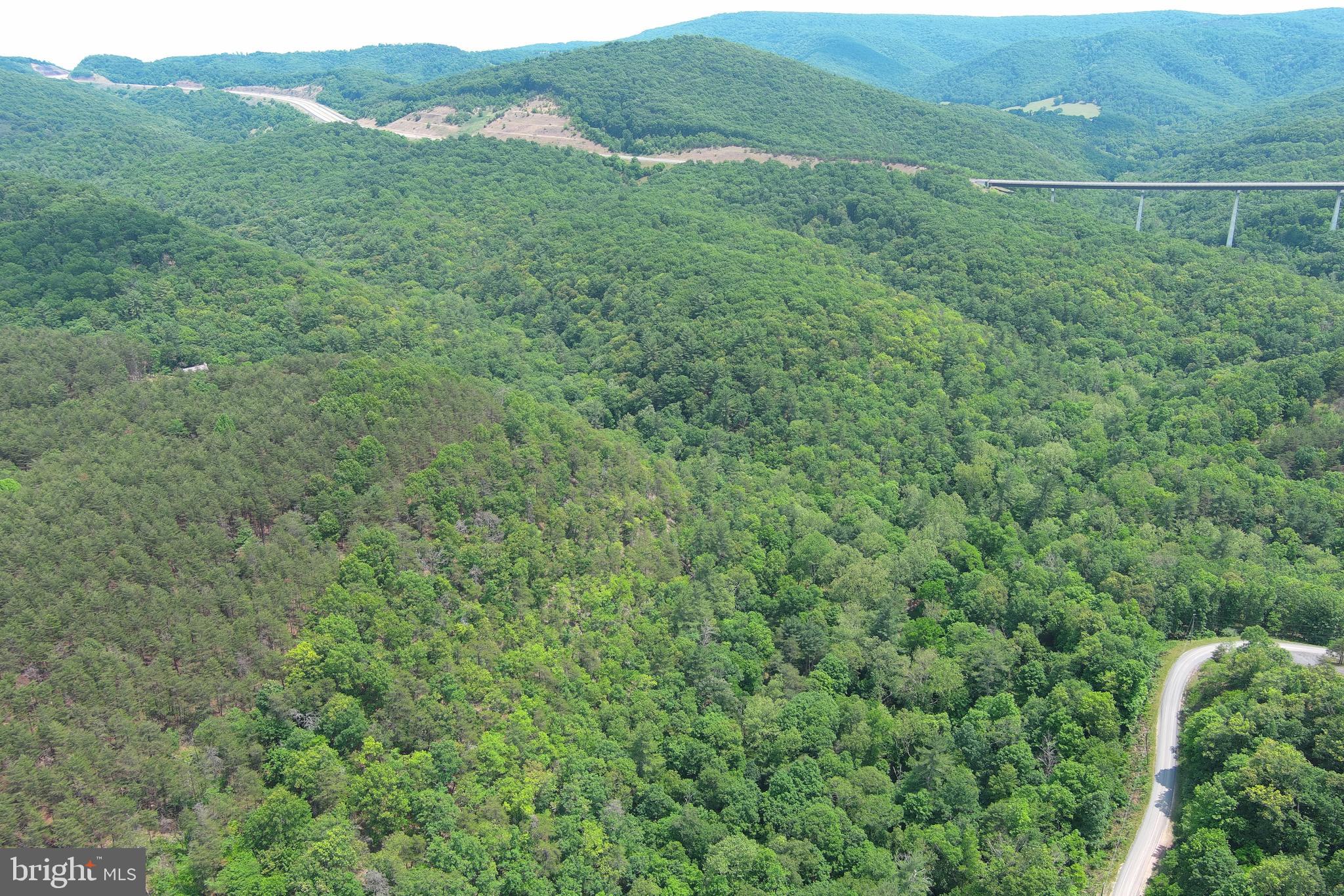 ASHTON WOODS - Residential