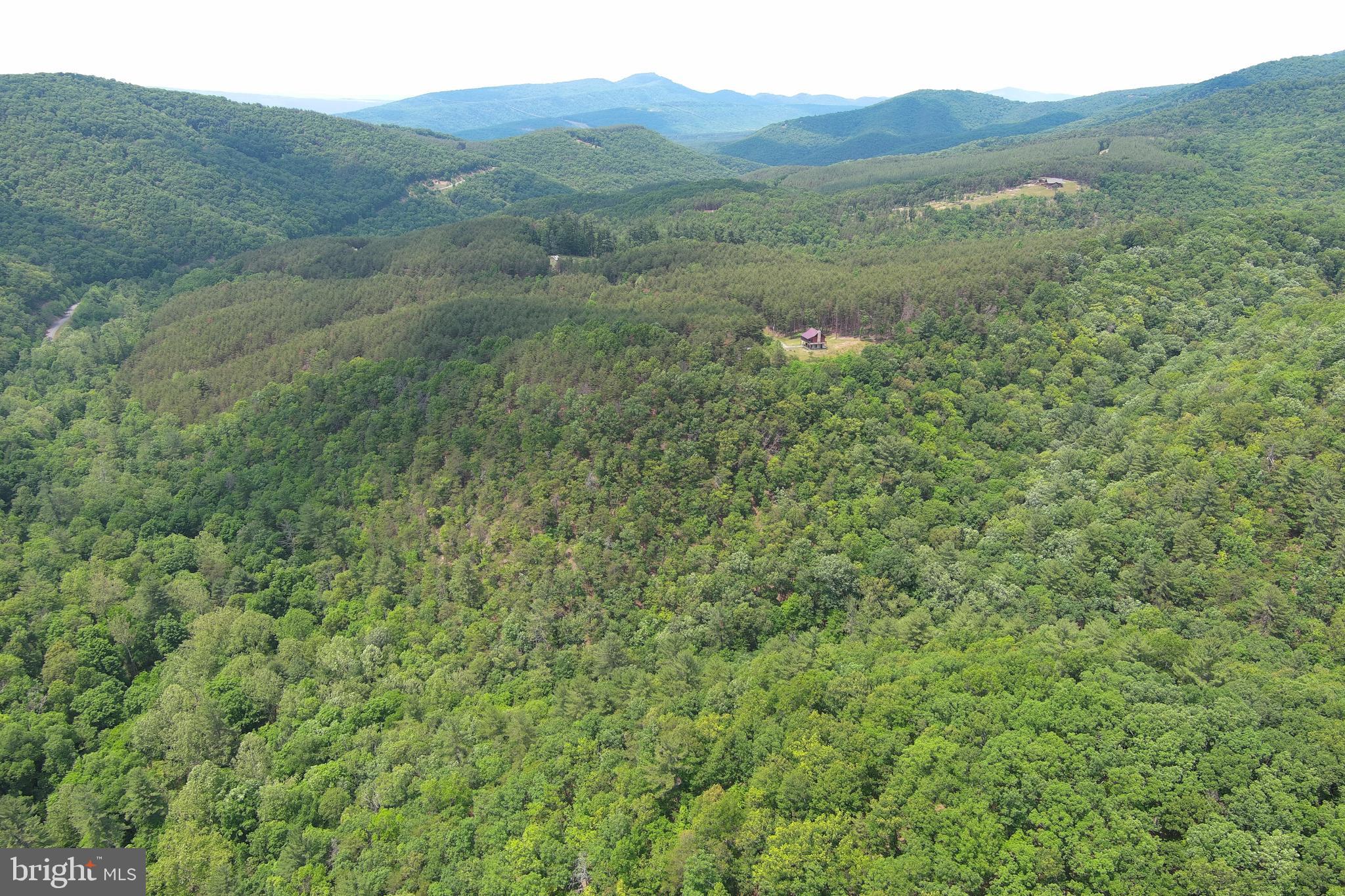 ASHTON WOODS - Residential