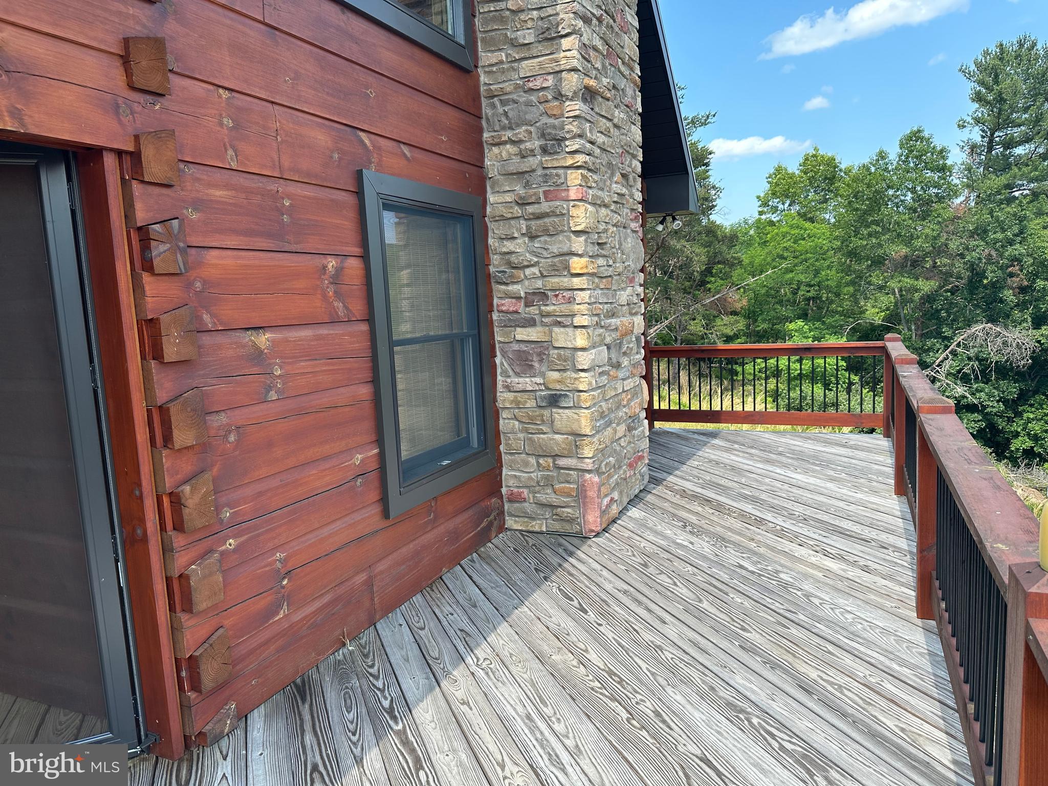 ASHTON WOODS - Residential