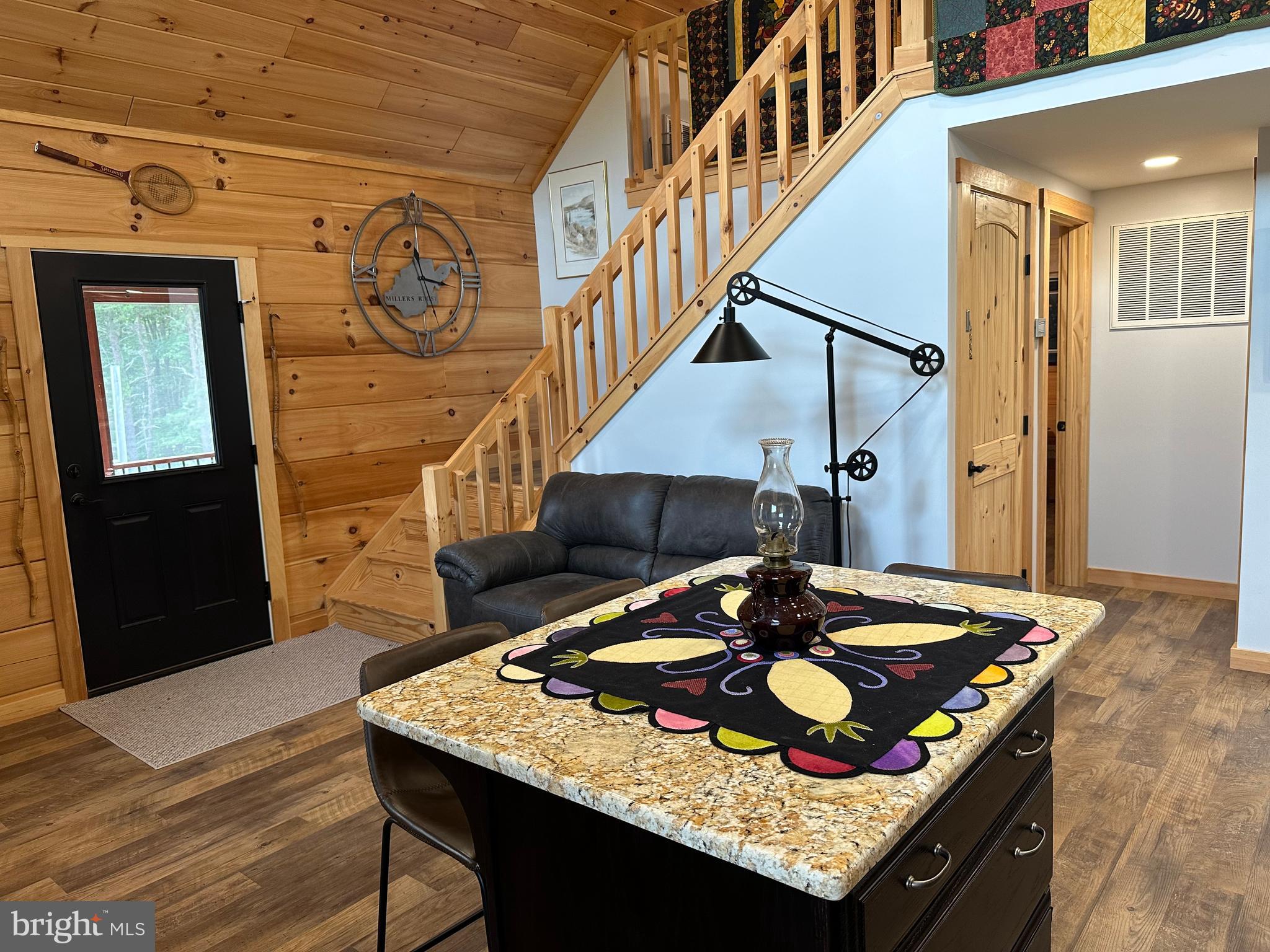 ASHTON WOODS - Residential