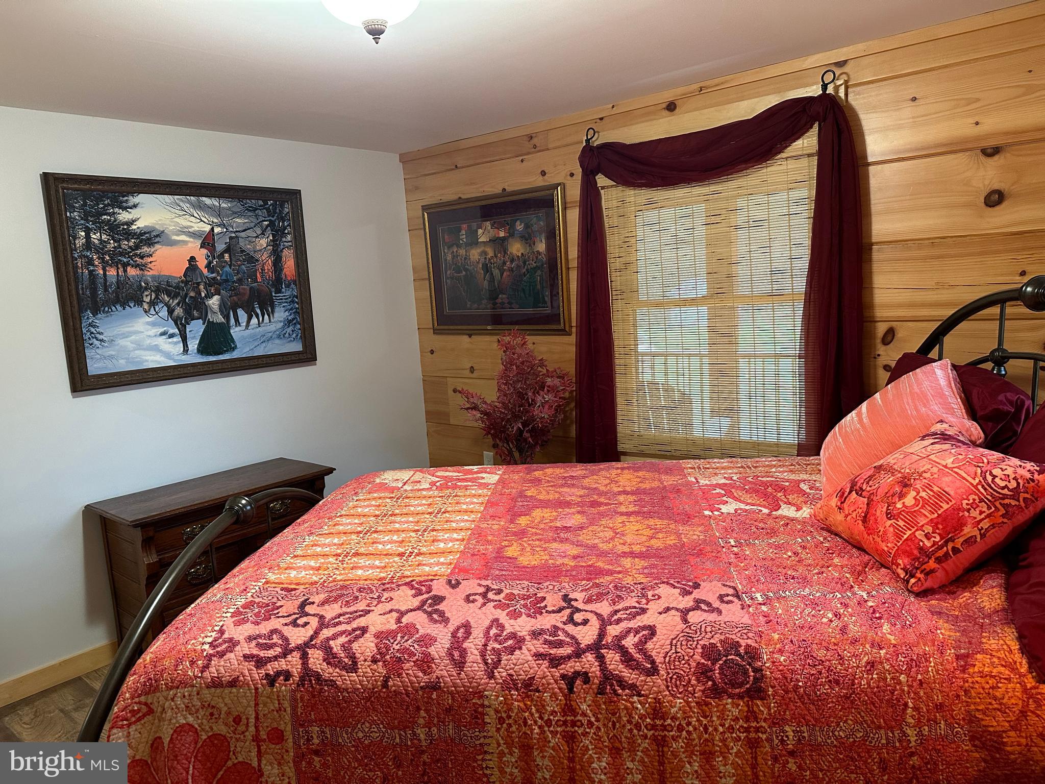 ASHTON WOODS - Residential