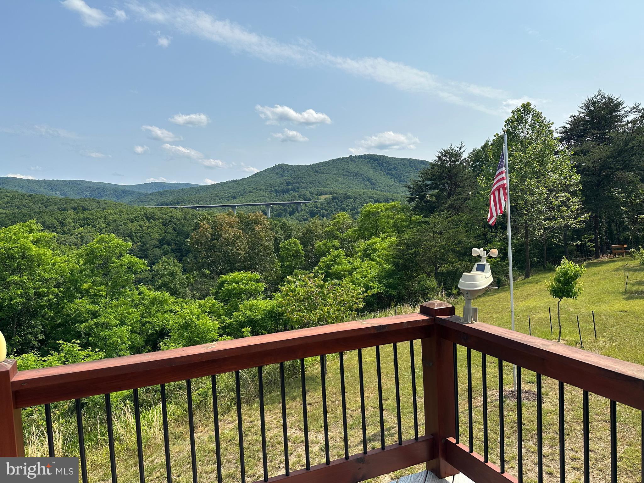 ASHTON WOODS - Residential