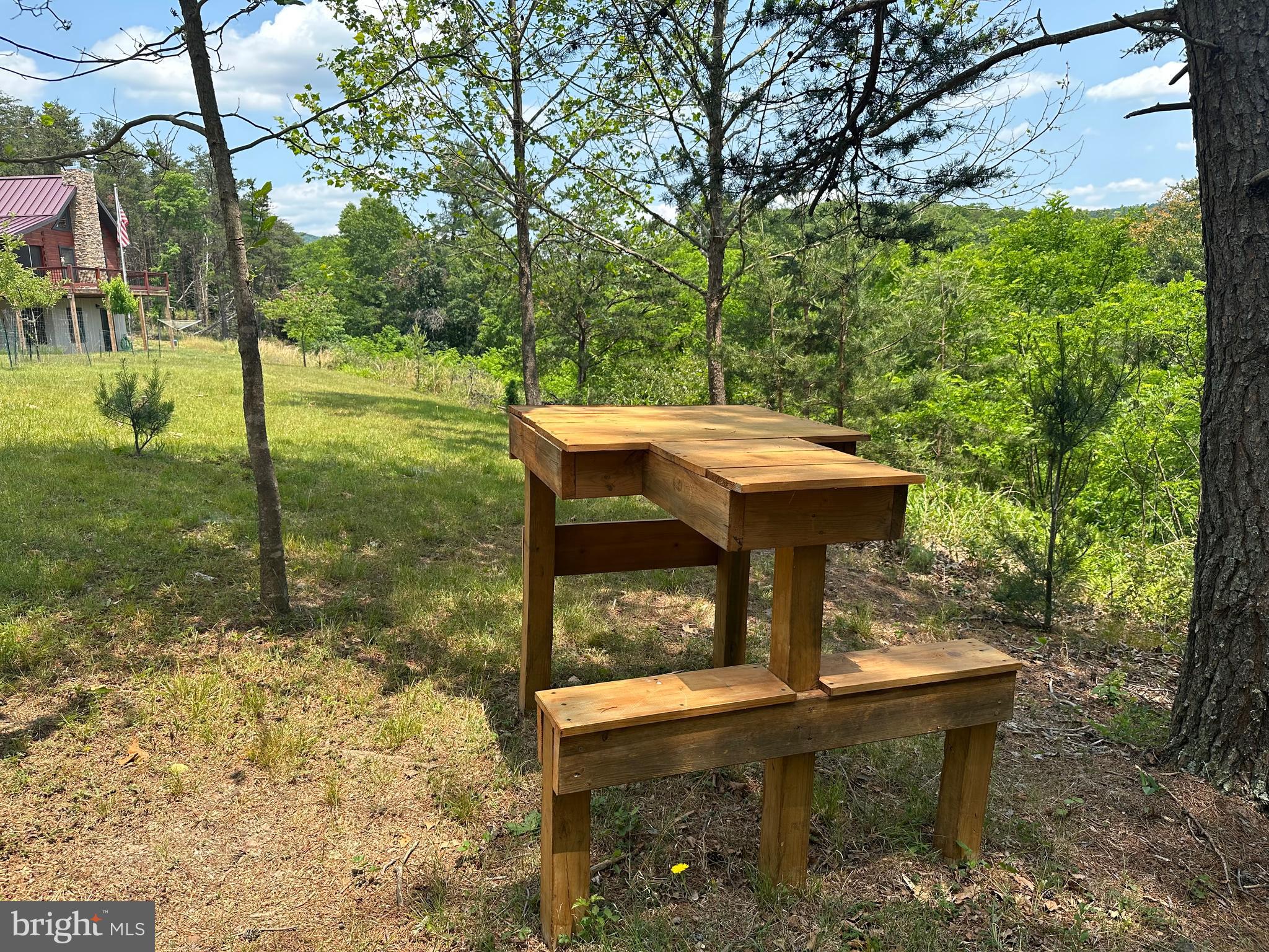 ASHTON WOODS - Residential