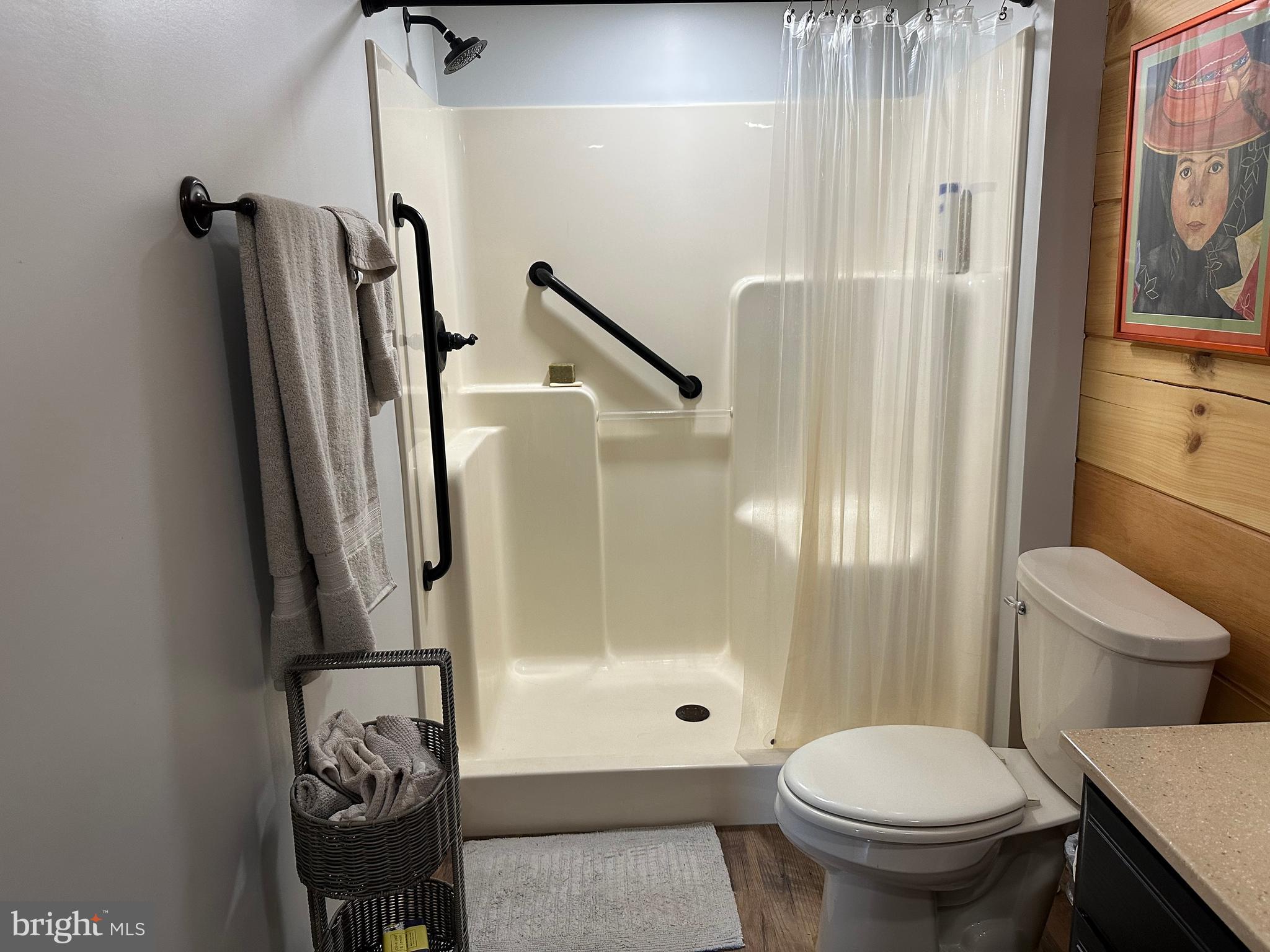 ASHTON WOODS - Residential