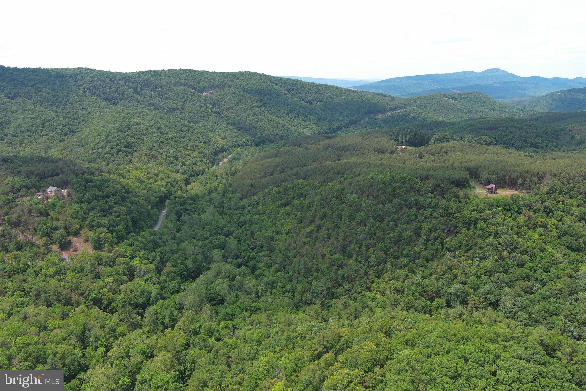 ASHTON WOODS - Residential