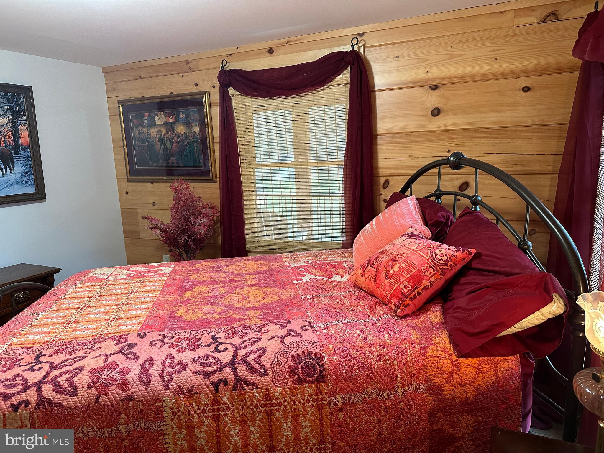 ASHTON WOODS - Residential