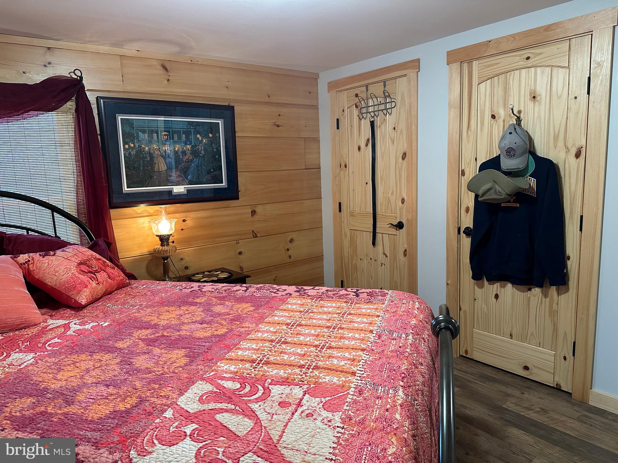 ASHTON WOODS - Residential