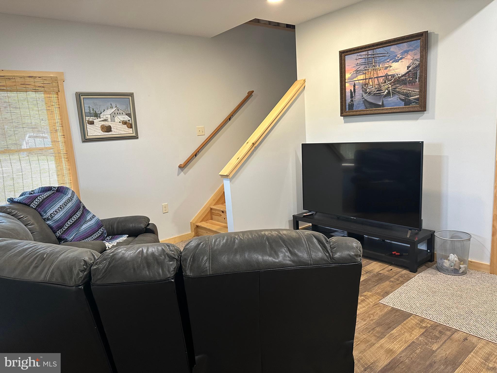 ASHTON WOODS - Residential