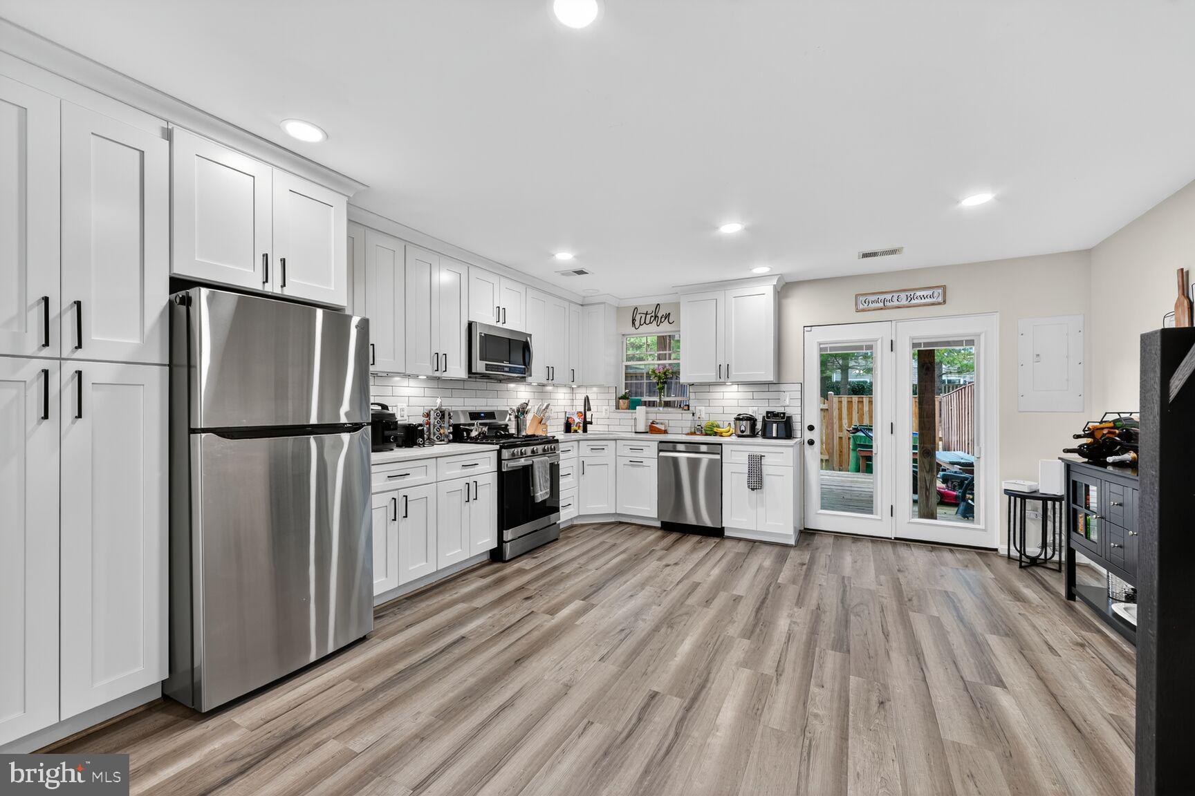13486 GROUSERUN LANE