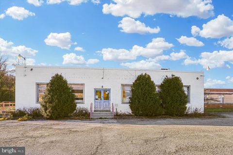 Photo of 113 Aileen Road #A, FLINT HILL, VA 22627 (MLS # VARP2002398)