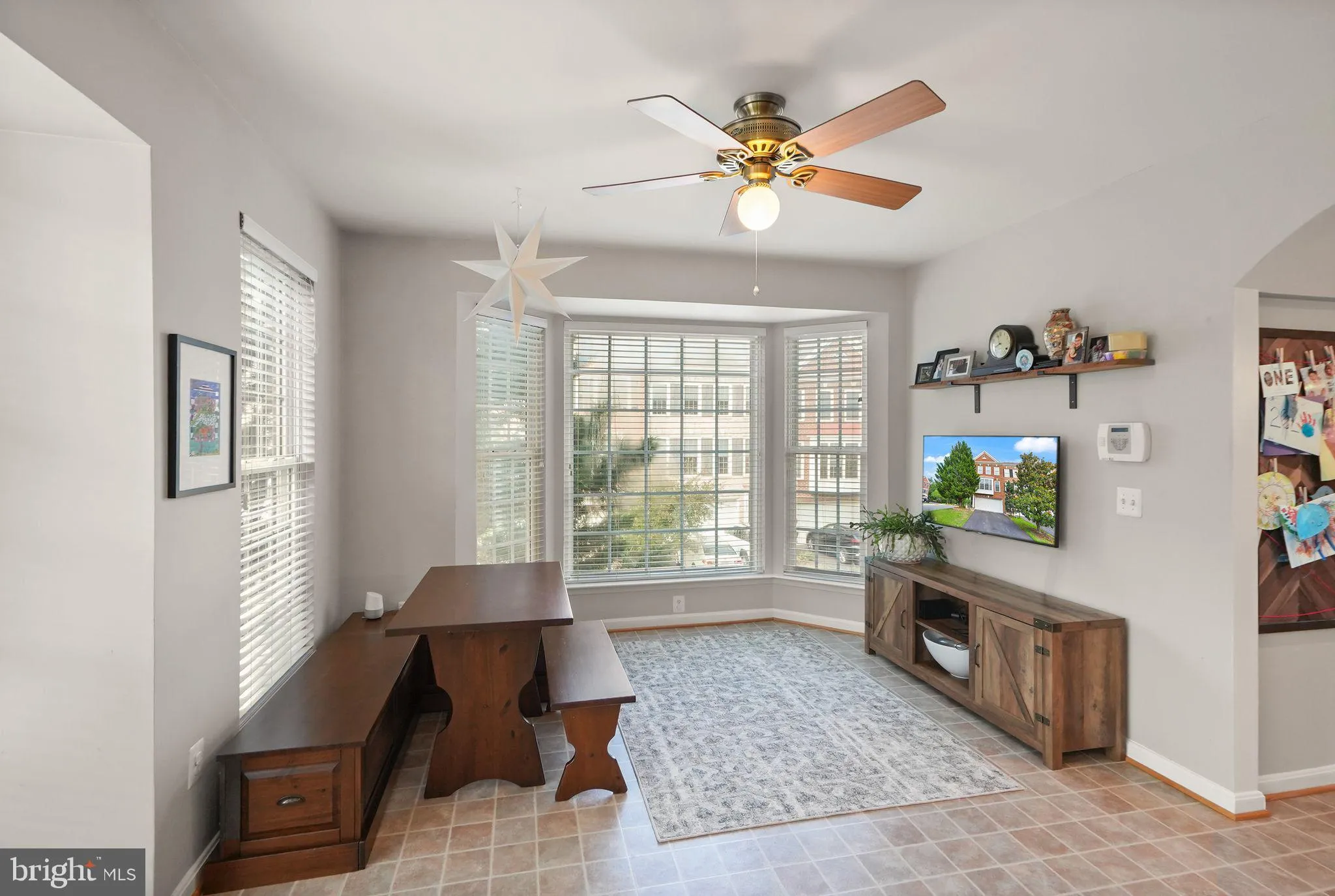 Leesburg, Virginia 20176, United States, 3 Bedrooms Bedrooms, ,4 BathroomsBathrooms,Residential,Coming Soon,177041