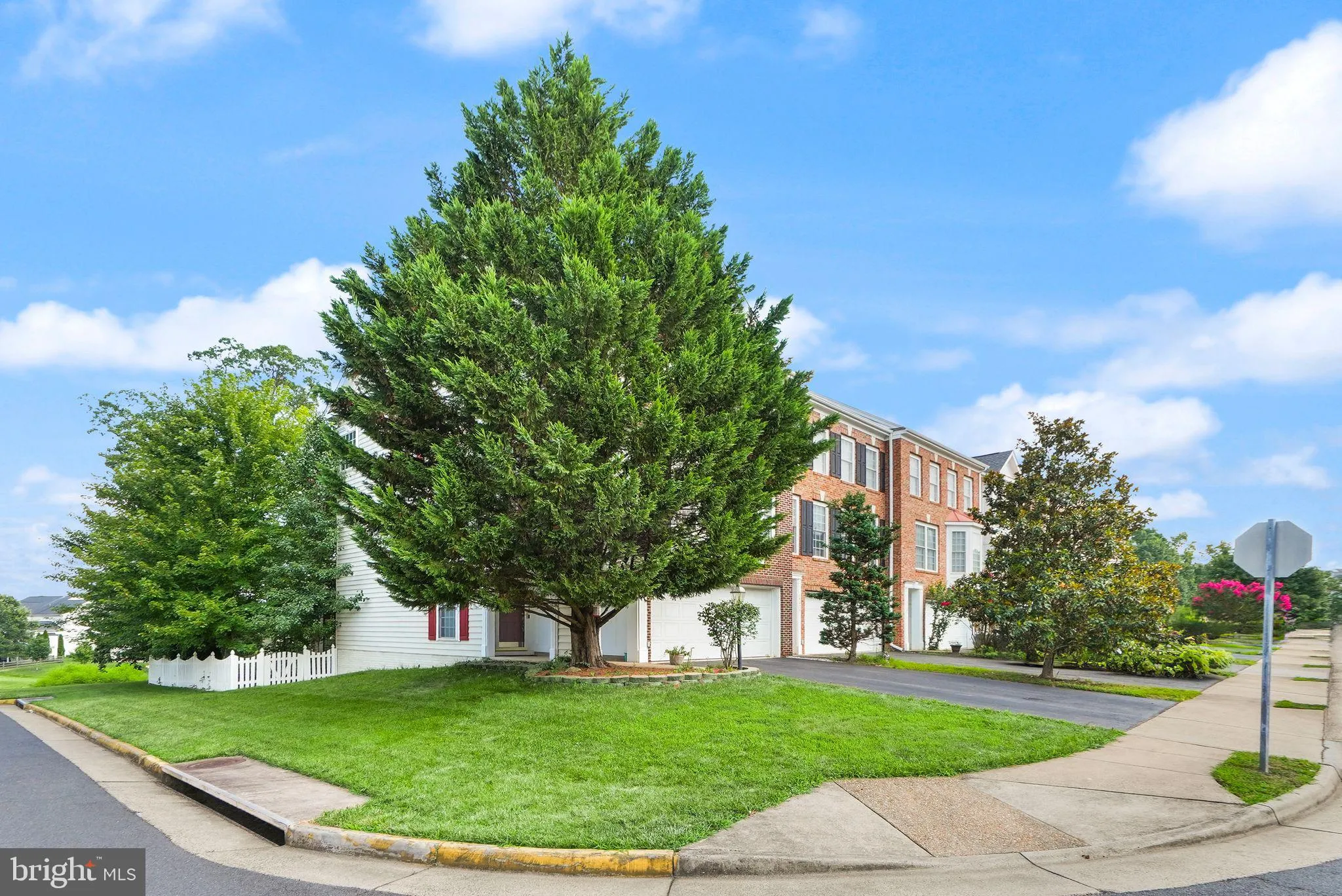 Leesburg, Virginia 20176, United States, 3 Bedrooms Bedrooms, ,4 BathroomsBathrooms,Residential,Coming Soon,177041