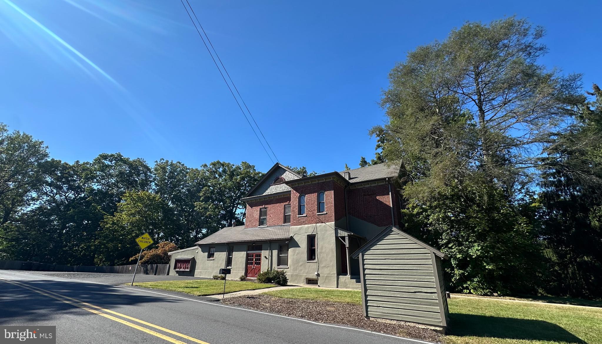 1465 N LIMEKILN PIKE