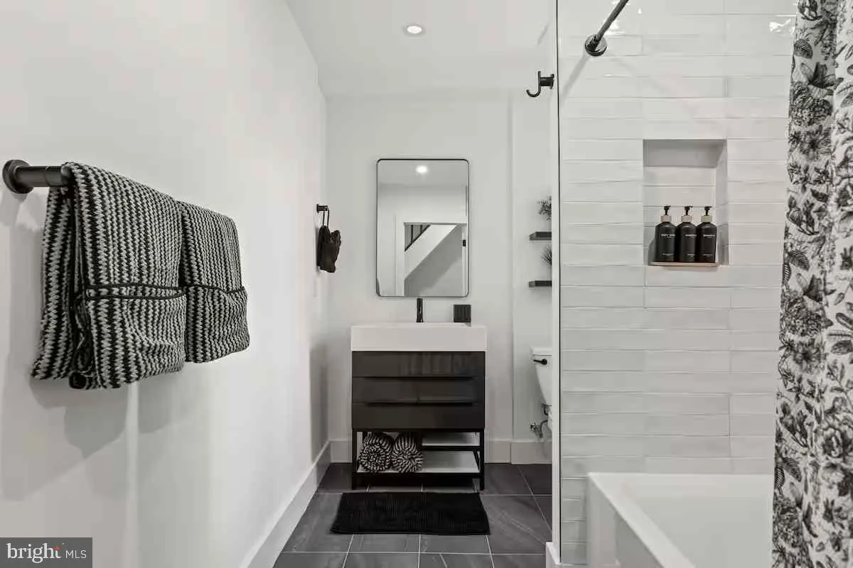 Additional image 98 of 1821 Christian Street, Philadelphia, PA 19146