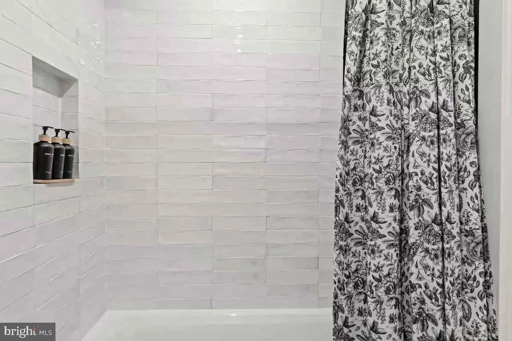 Additional image 18 of 1821 Christian Street, Philadelphia, PA 19146