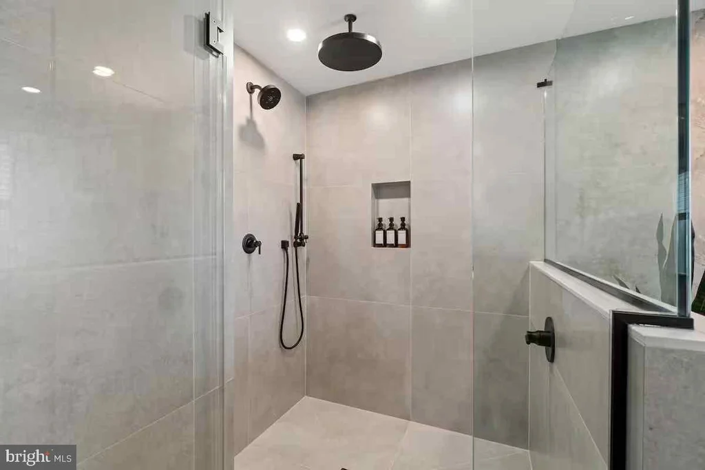 Additional image 37 of 1821 Christian Street, Philadelphia, PA 19146