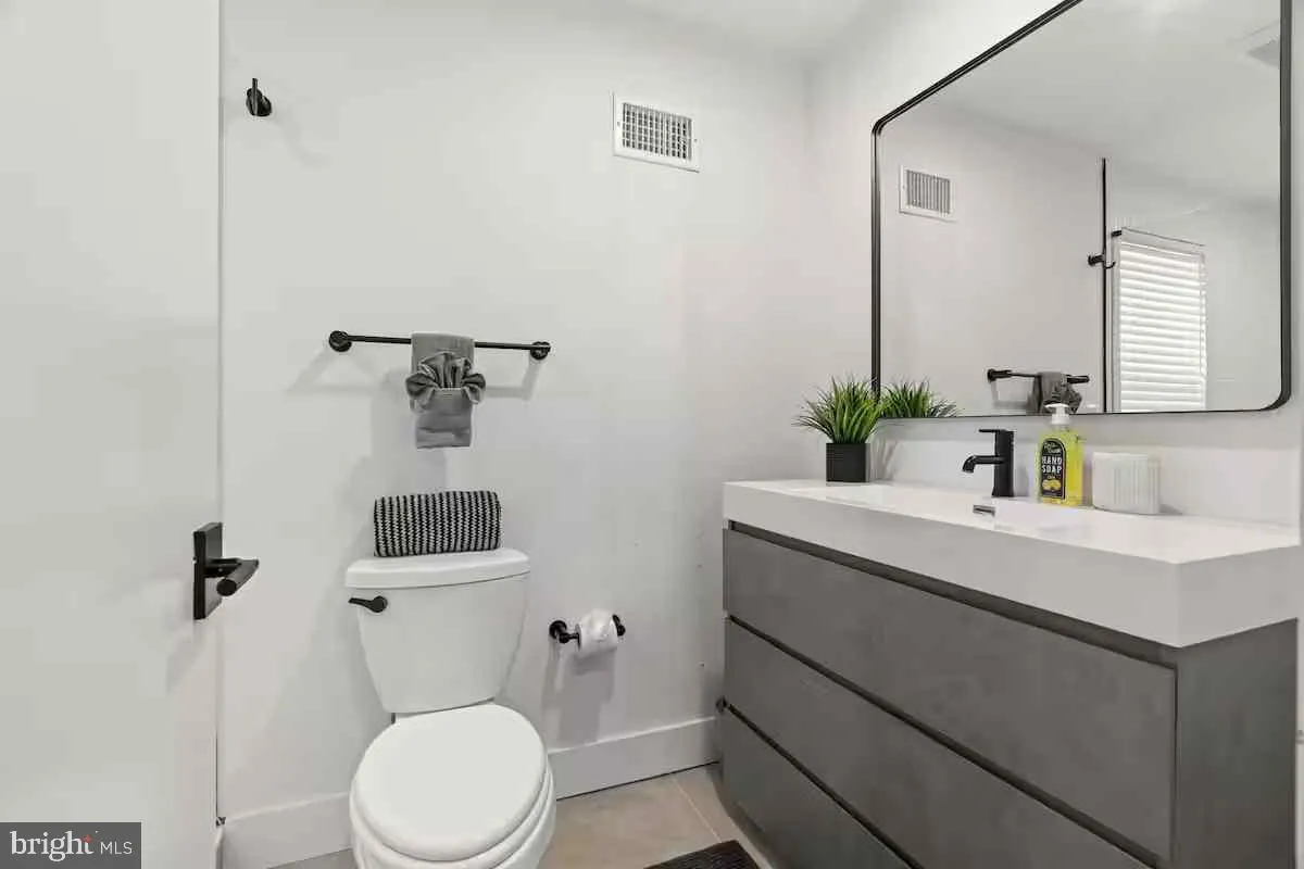 Additional image 93 of 1821 Christian Street, Philadelphia, PA 19146