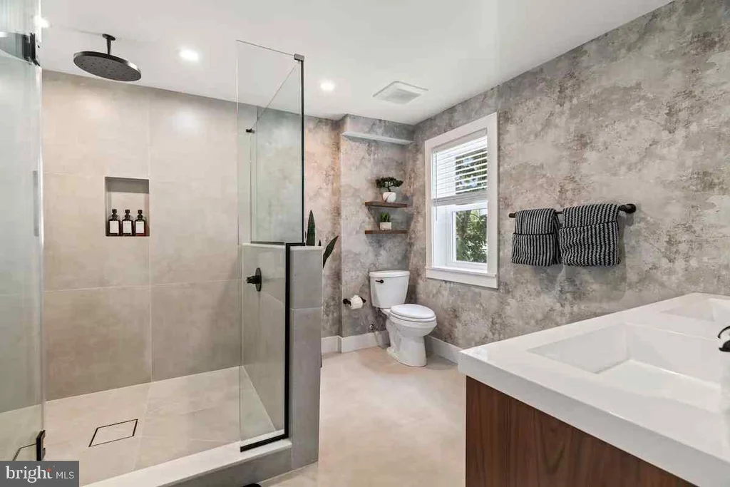Additional image 11 of 1821 Christian Street, Philadelphia, PA 19146