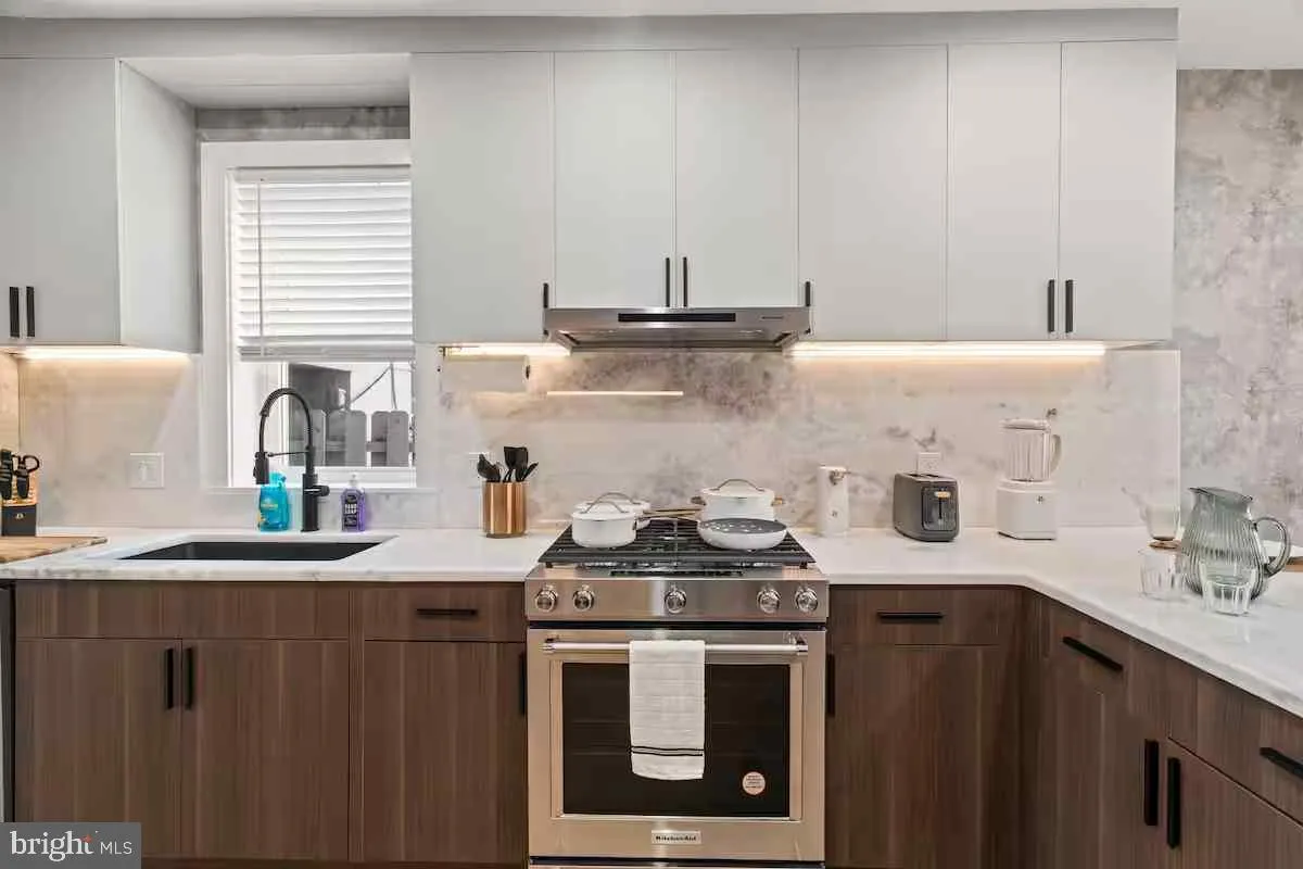 Additional image 73 of 1821 Christian Street, Philadelphia, PA 19146