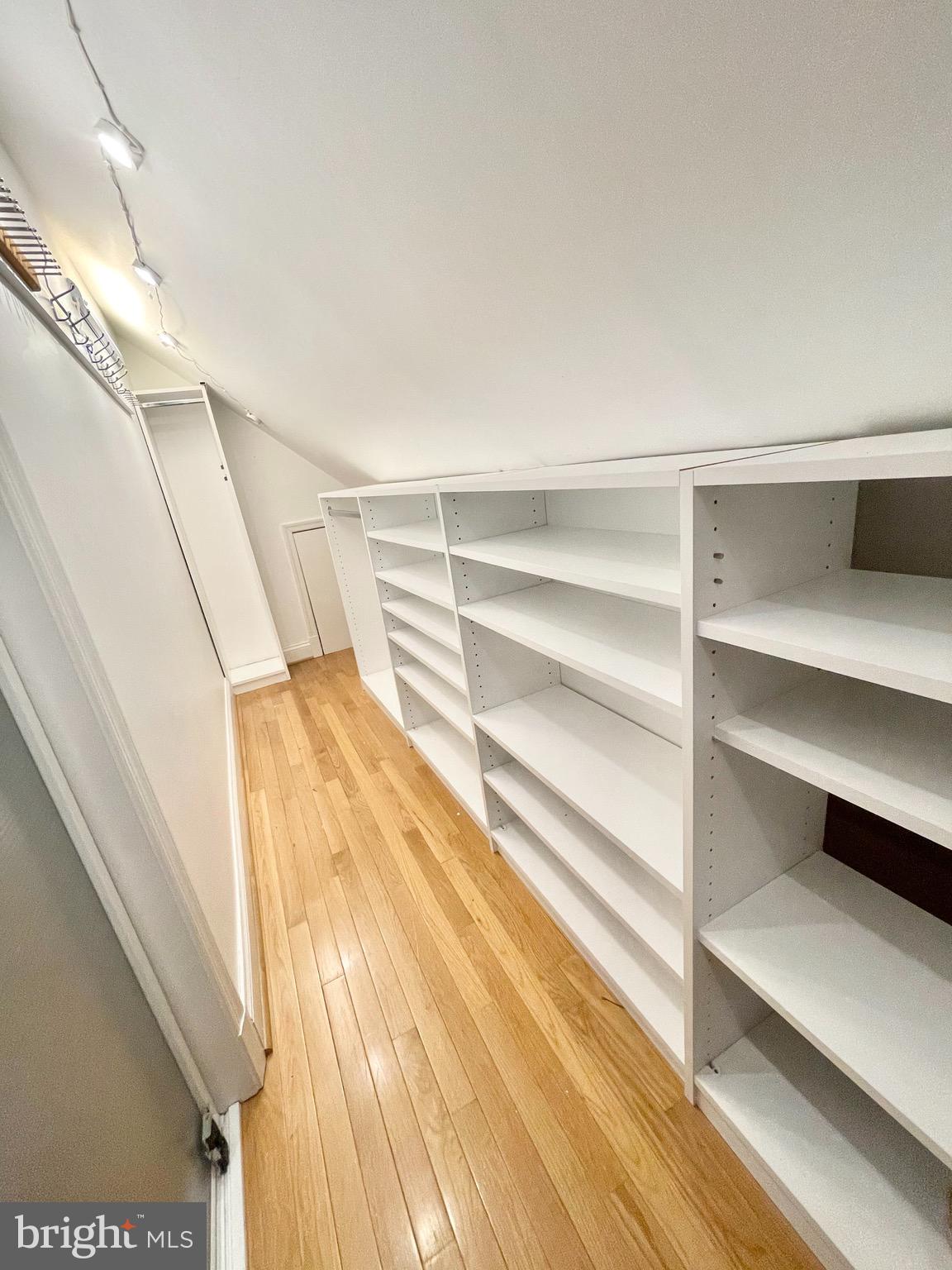 PARKWOOD - Residential