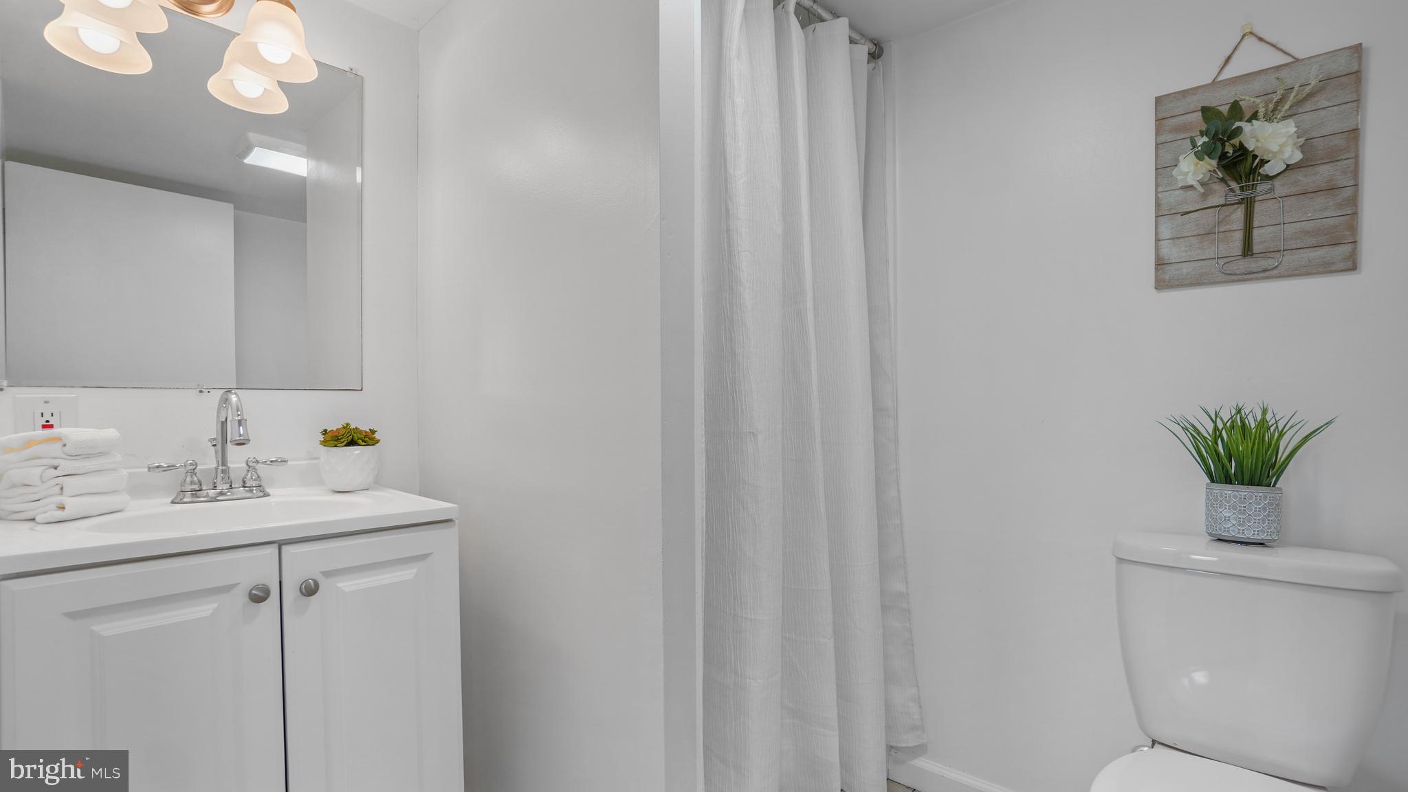 NORMANDY HEIGHTS - Residential Lease