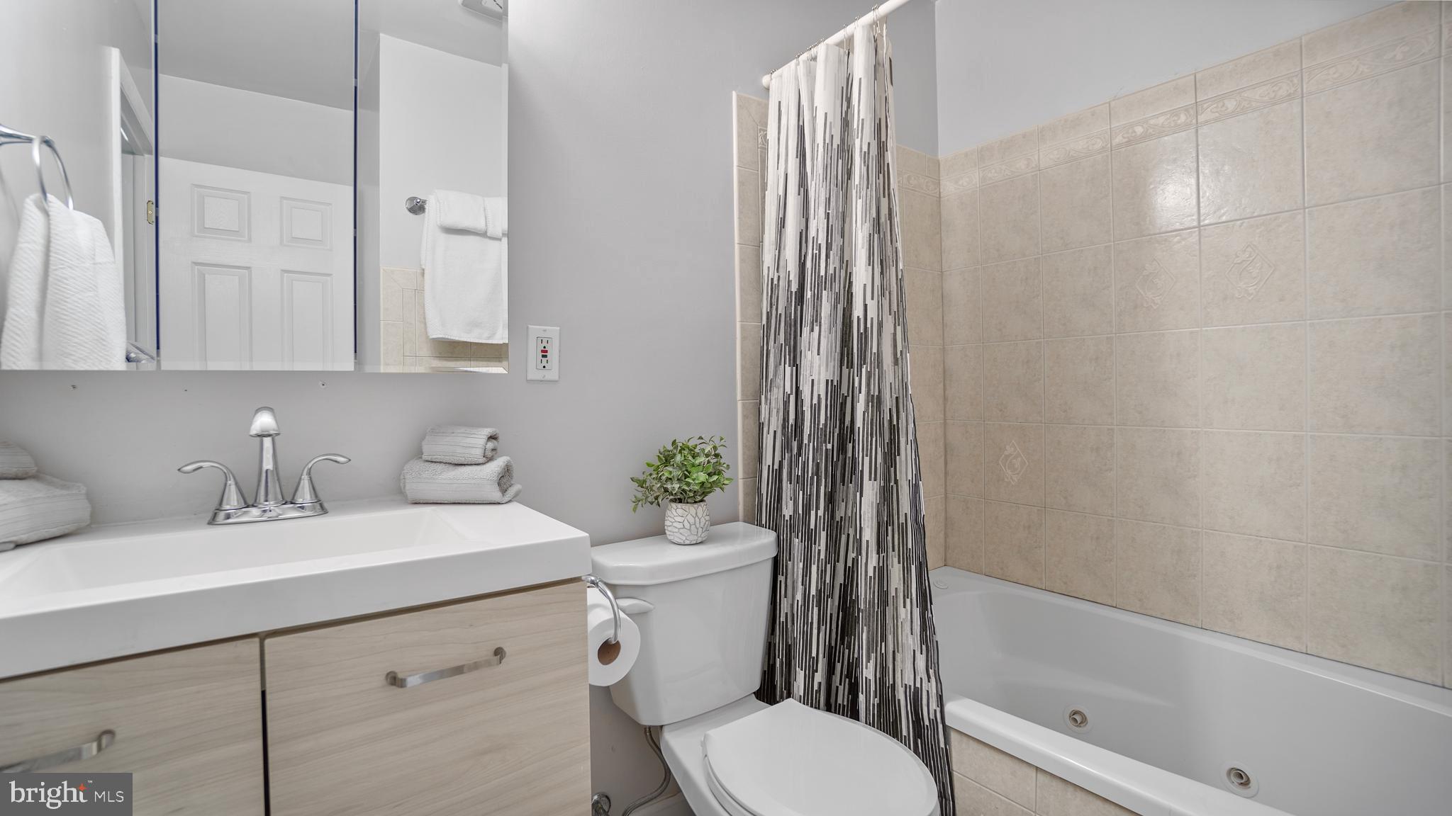 NORMANDY HEIGHTS - Residential Lease