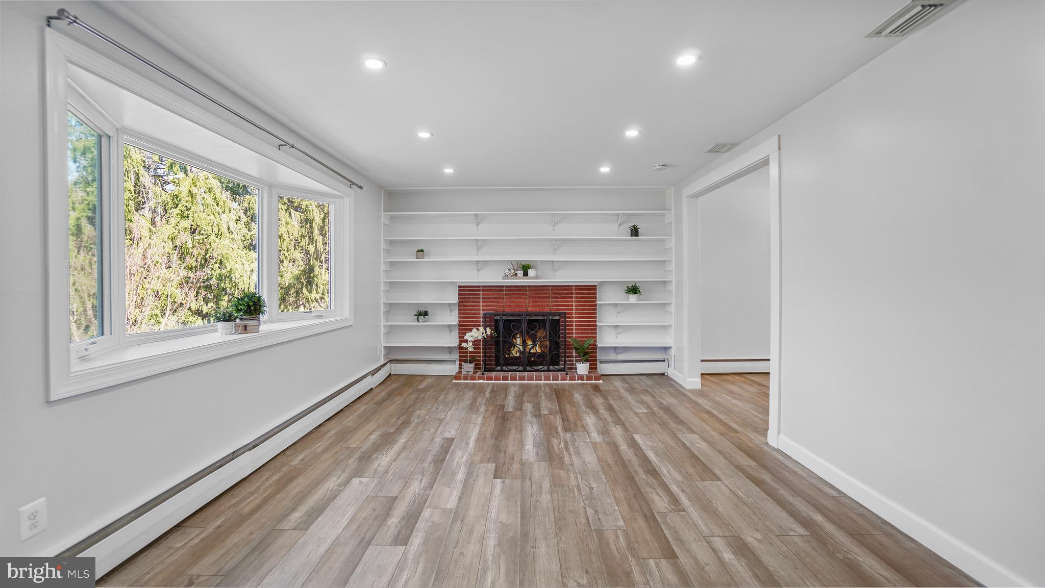 NORMANDY HEIGHTS - Residential Lease