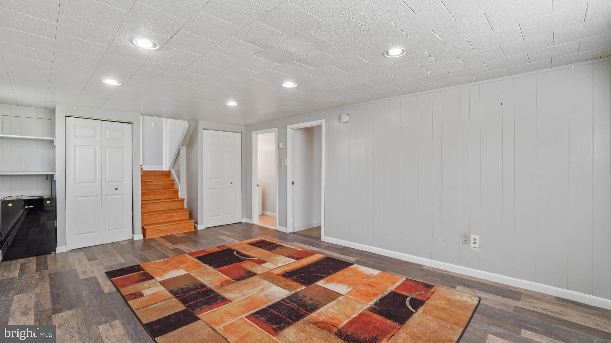 NORMANDY HEIGHTS - Residential Lease