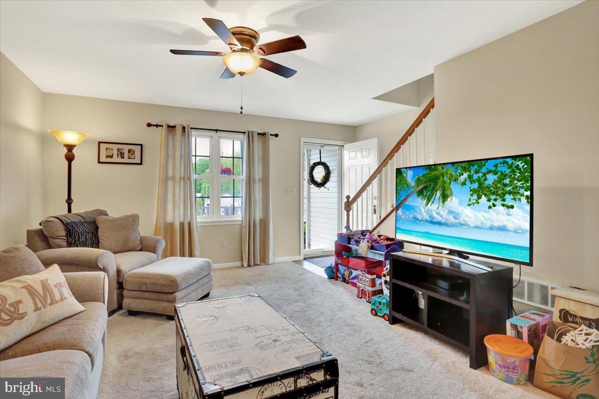 17 MOHNTON LAWN COURT