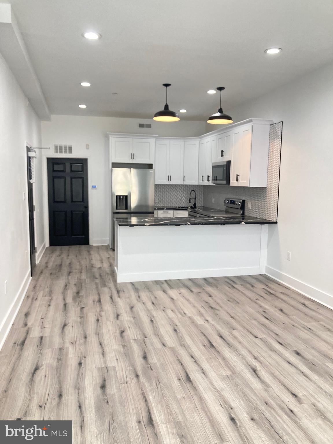 TEMPLE UNIVERSITY - Residential Lease