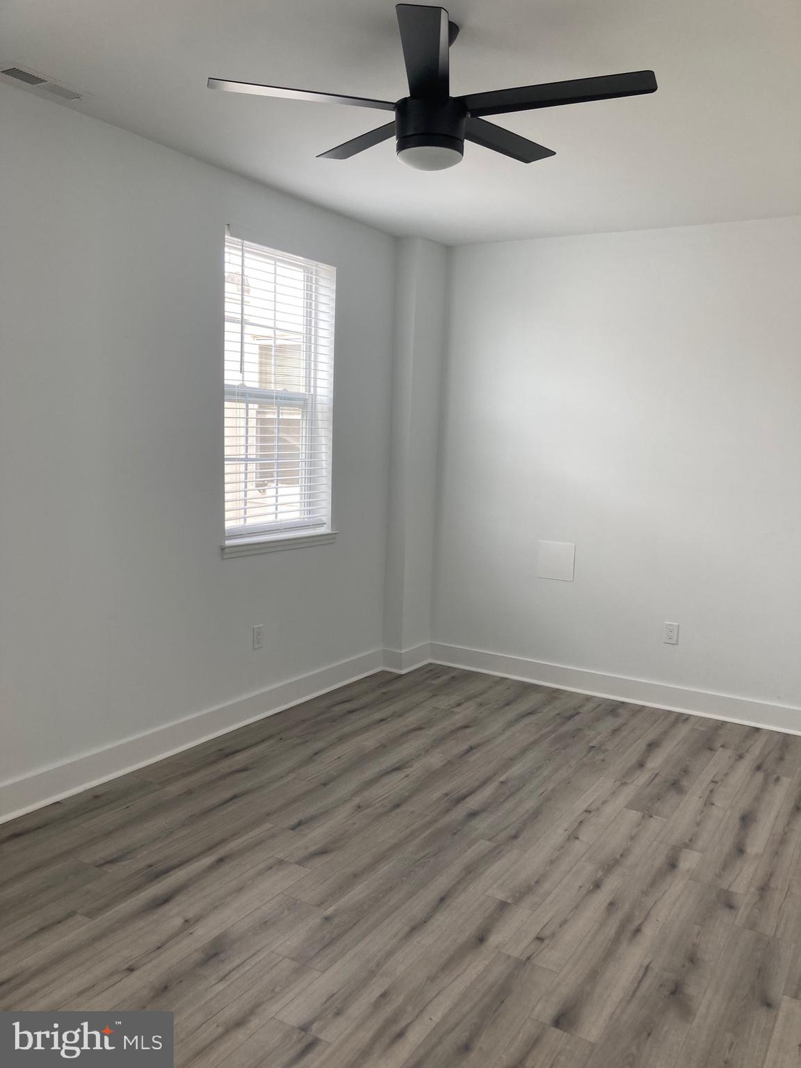 TEMPLE UNIVERSITY - Residential Lease