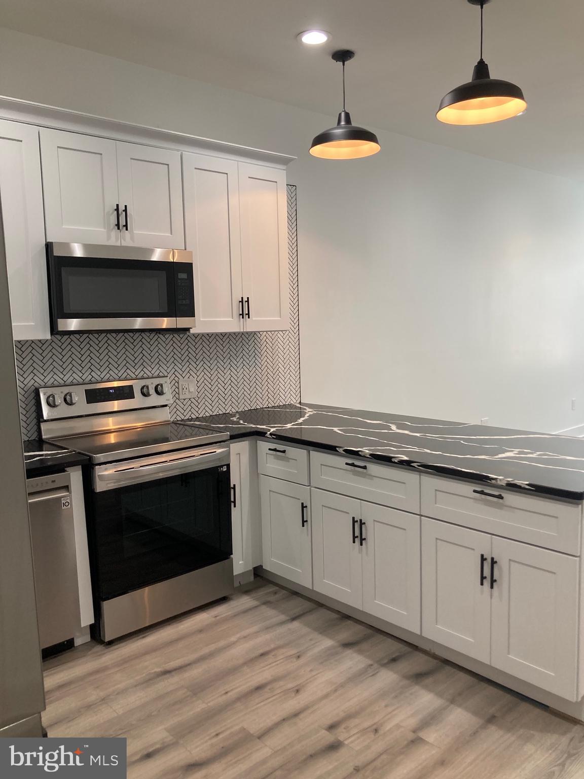 TEMPLE UNIVERSITY - Residential Lease