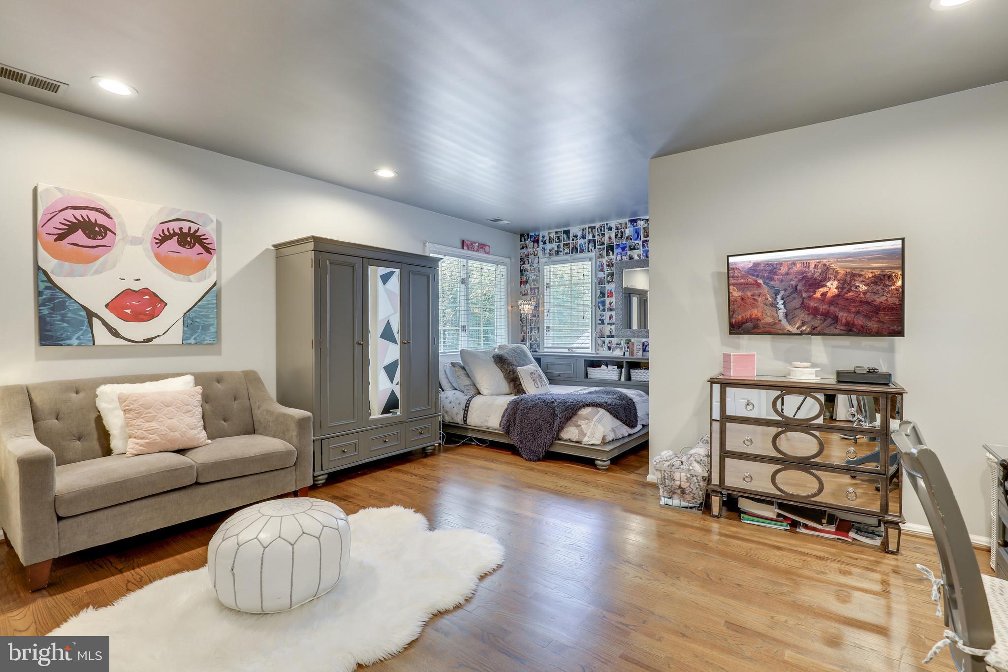 ANTON NORTH - Residential